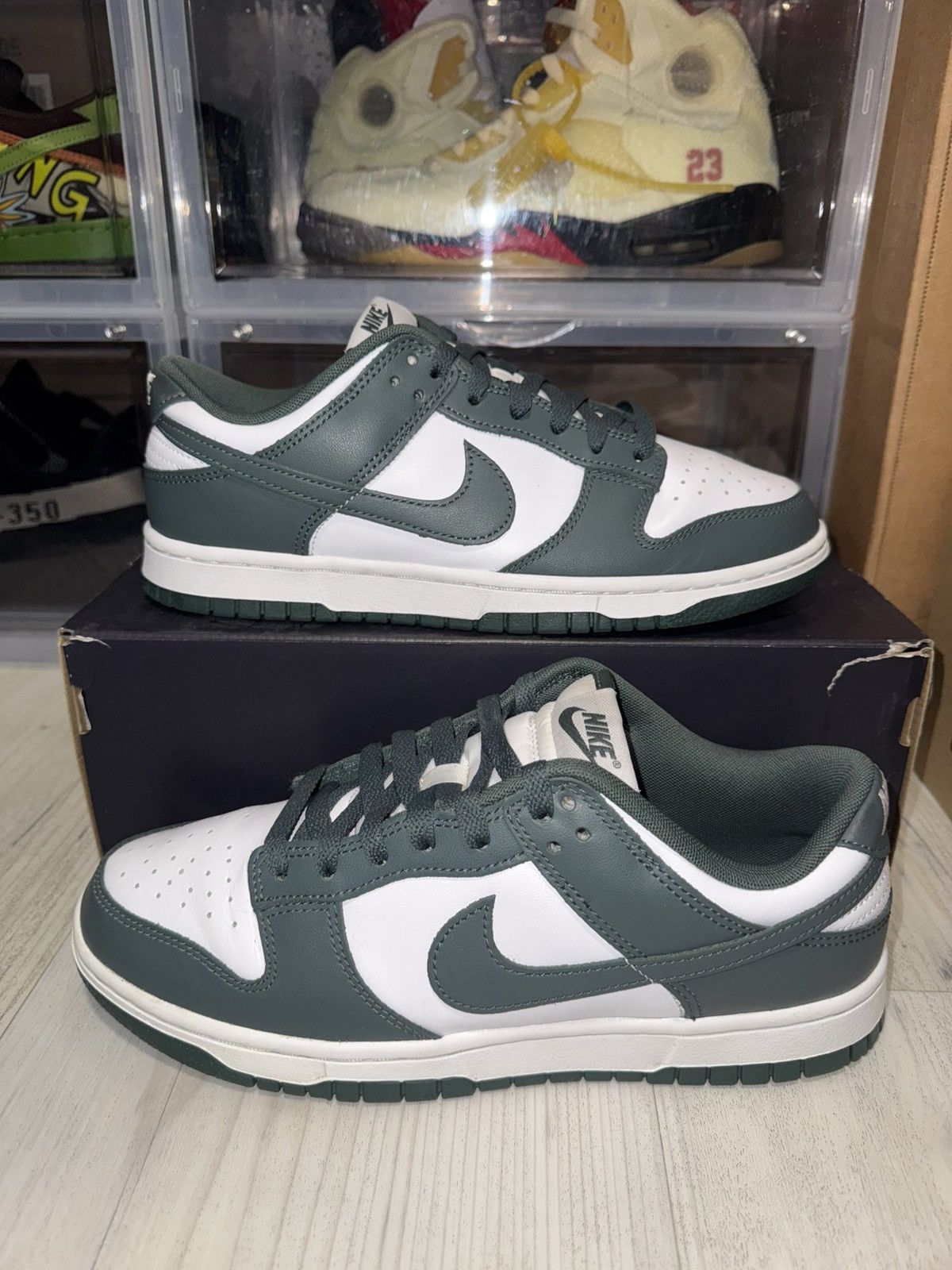 Nike Nike Dunk Low Vintage Green Size US 8.5 / EU 41-42 - 2 Thumbnail