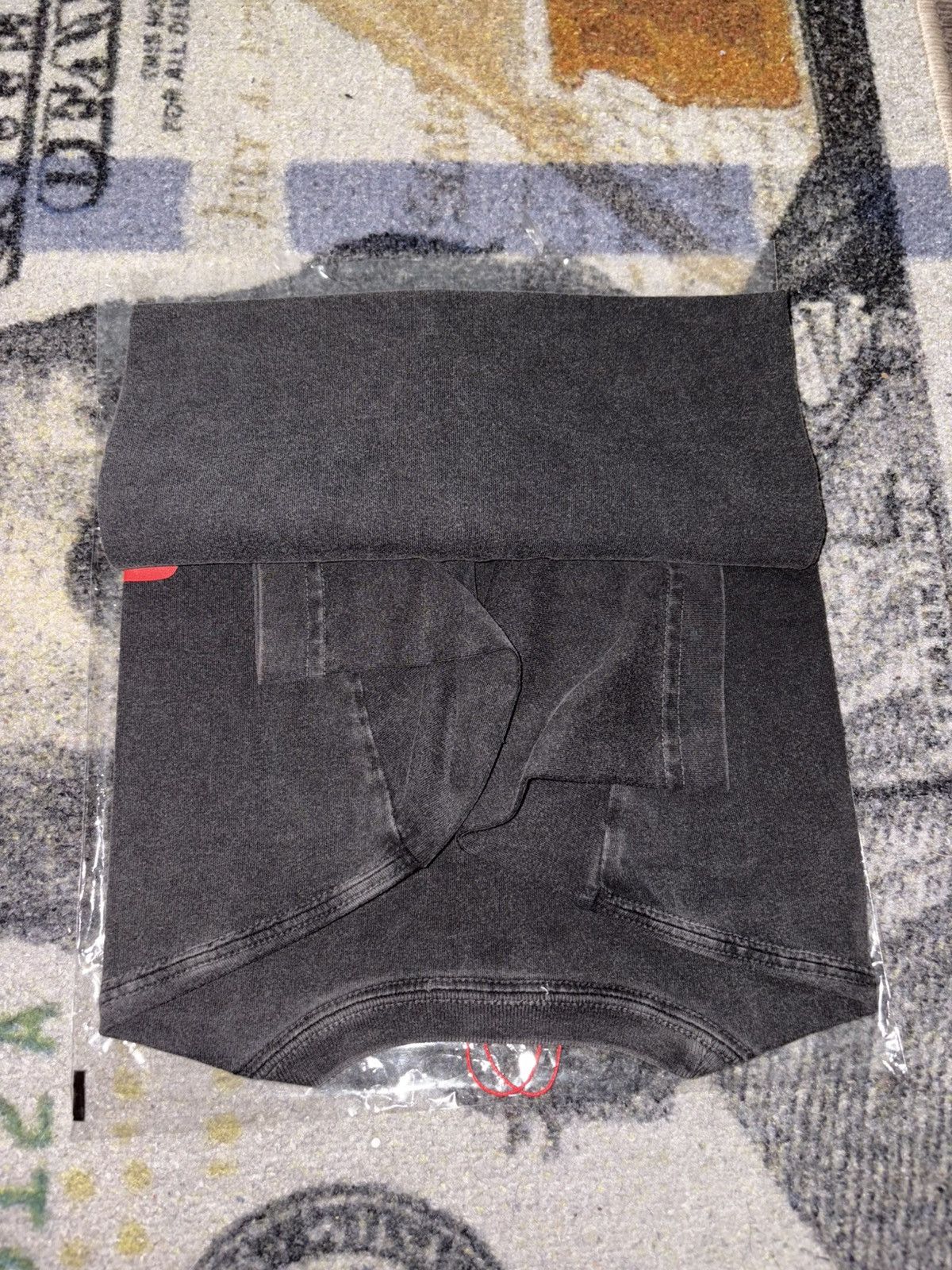 Kith Kith x The Sopranos Main Logo Vintage Tee Size US M / EU 48-50 / 2 - 2 Thumbnail