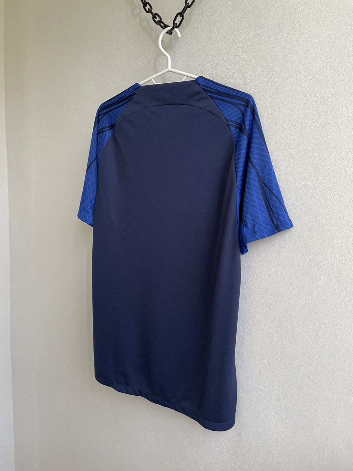 Vintage France FFF 2022 2023 Training Football Soccer Jersey Shirt Size US L / EU 52-54 / 3 - 11 Thumbnail
