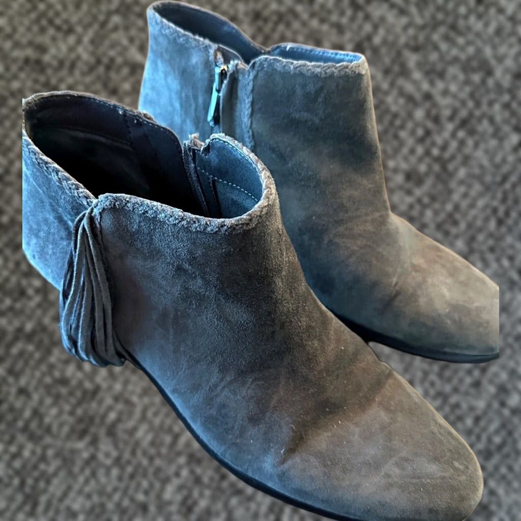 Sam Edelman Sam Edelman Tie Womens Gray GREY SUEDE FRINGE BOOTIES Size ONE SIZE - 1 Thumbnail