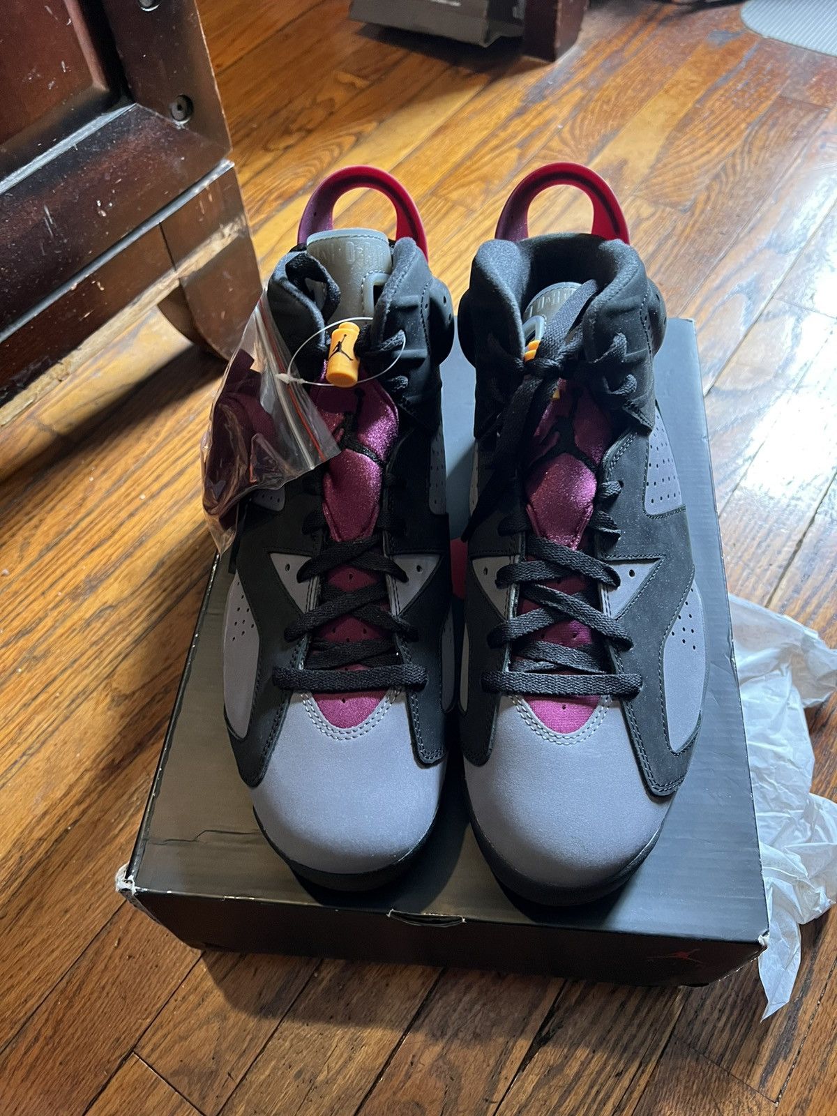 Jordan Brand Jordan Bordeaux 6s Size US 11 / EU 44 - 2 Thumbnail