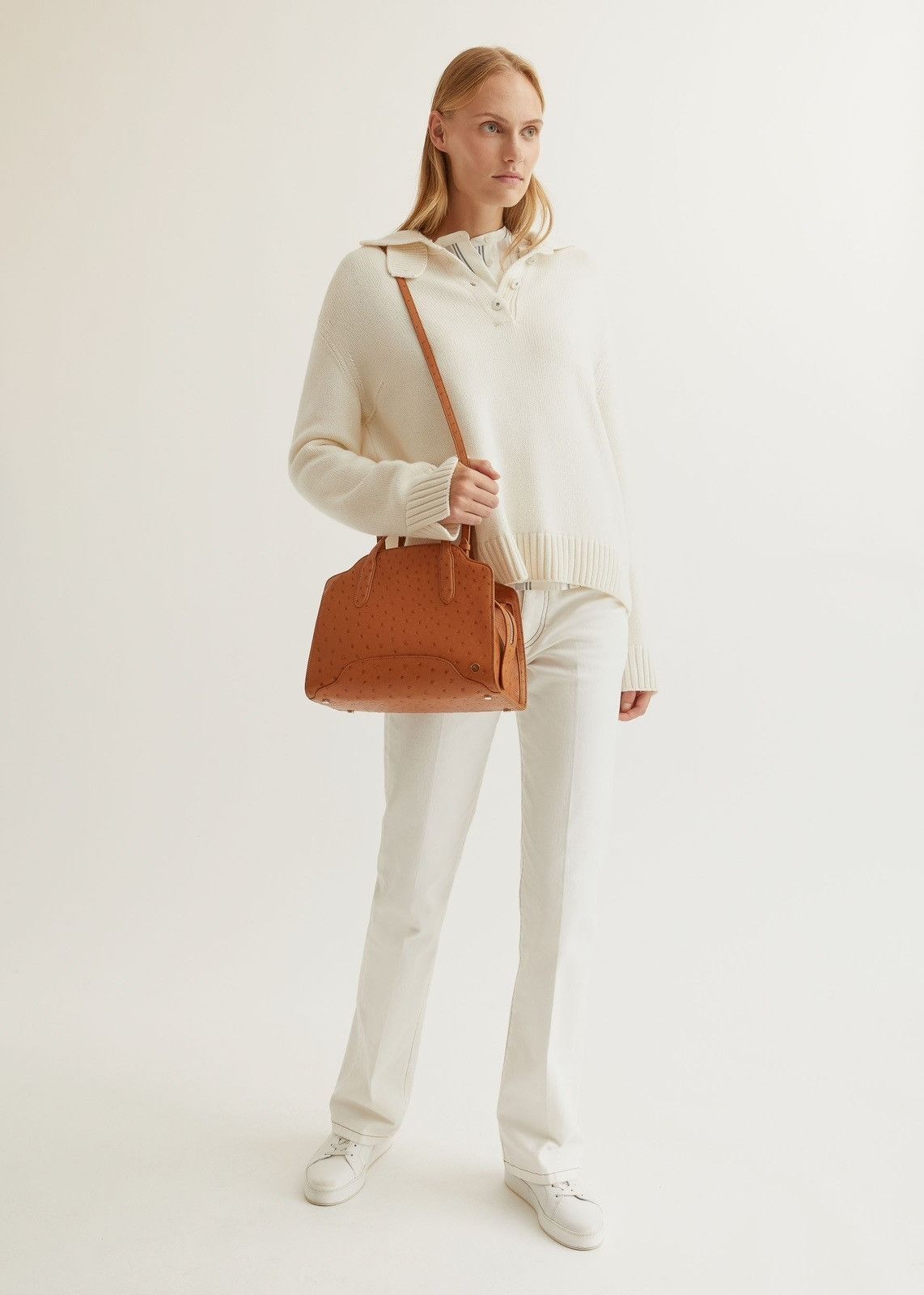 Loro Piana o1srvl11e0924 Size: / OS Medium Sesia Bag in Brown Size ONE SIZE - 8 Thumbnail