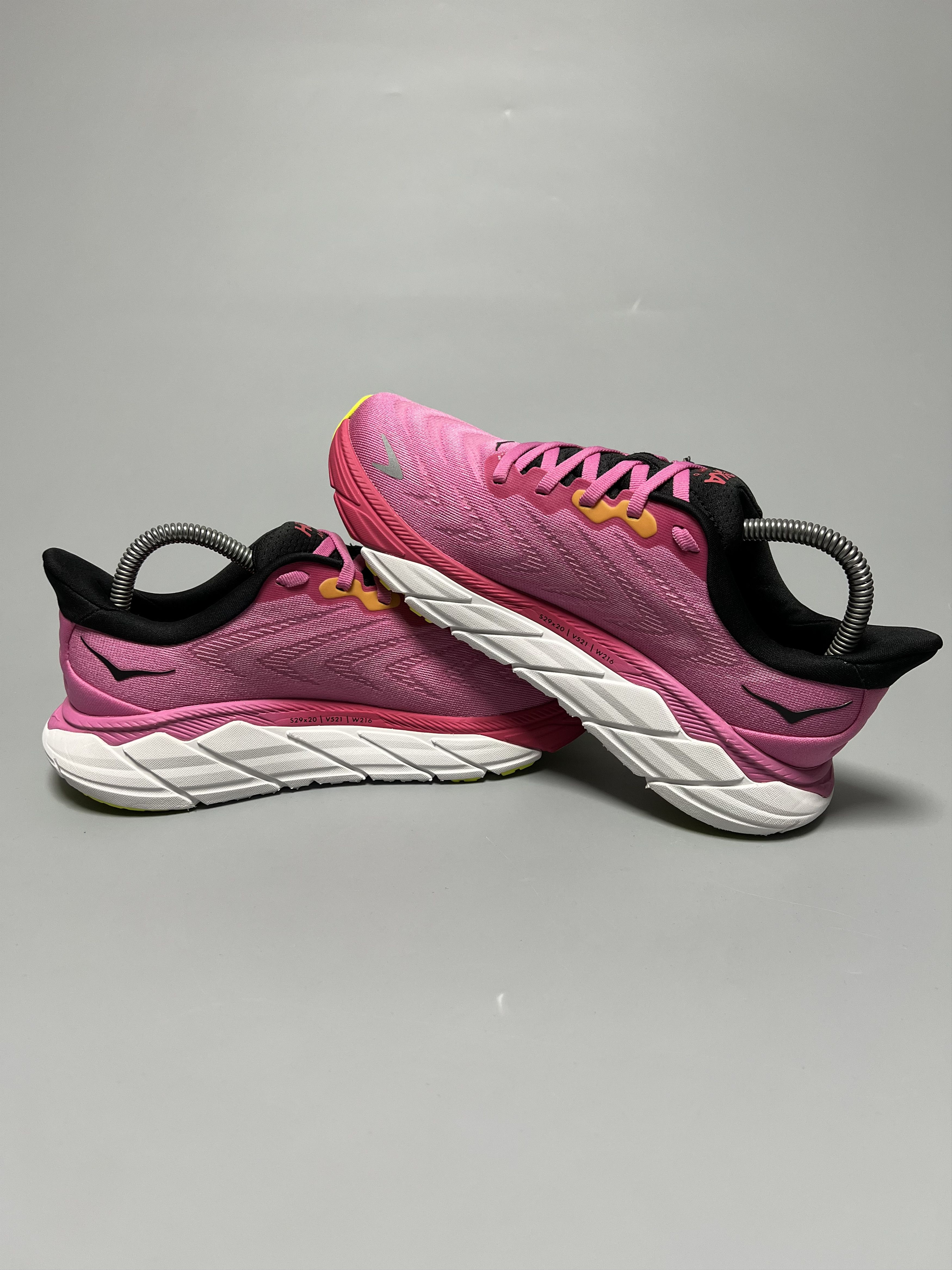 Hoka 7B Hoka One One Arahi 6 Women's Running Shoes Walking Gym Size US 7 / IT 37 - 5 Thumbnail
