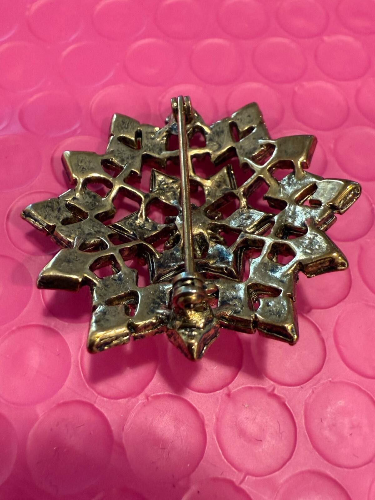 Other Rhinestone snowflake brooch silver tone shimmery rhinestones Size ONE SIZE - 3 Thumbnail