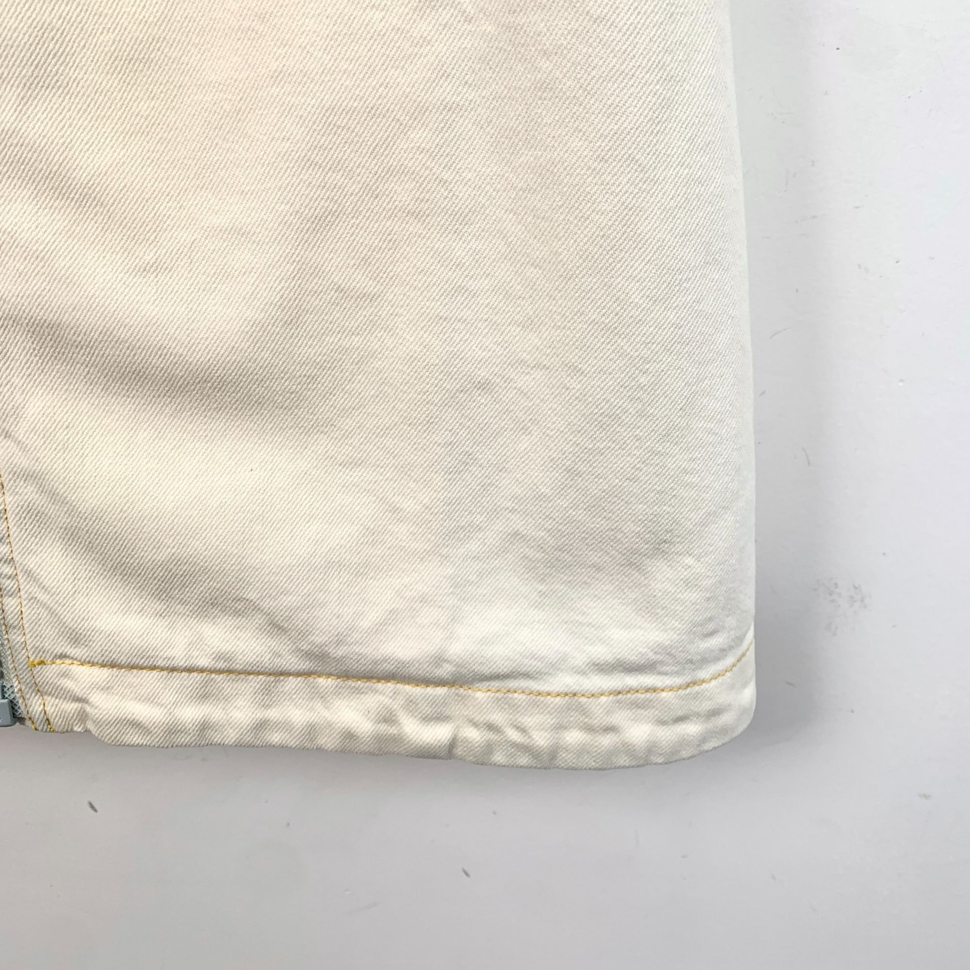 Louis Vuitton Louis Vuitton Ivory Sleeveless Denim Dress With Belt & Zippe Size XXS / US 00 / IT 34 - 5 Thumbnail