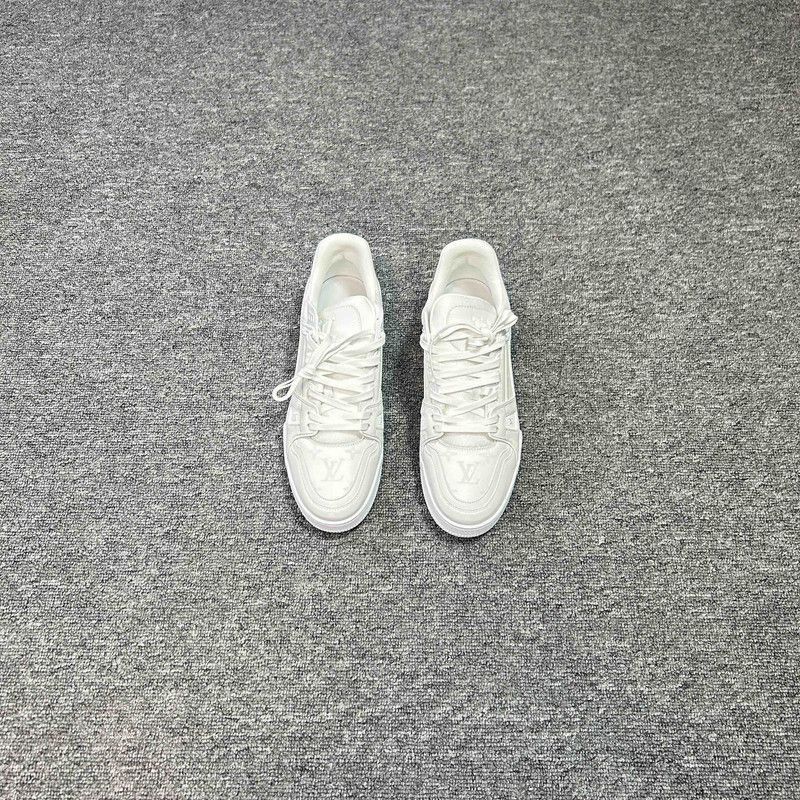 Louis Vuitton Louis Vuitton 2-2508 Size US 10.5 / EU 43-44 - 2 Thumbnail