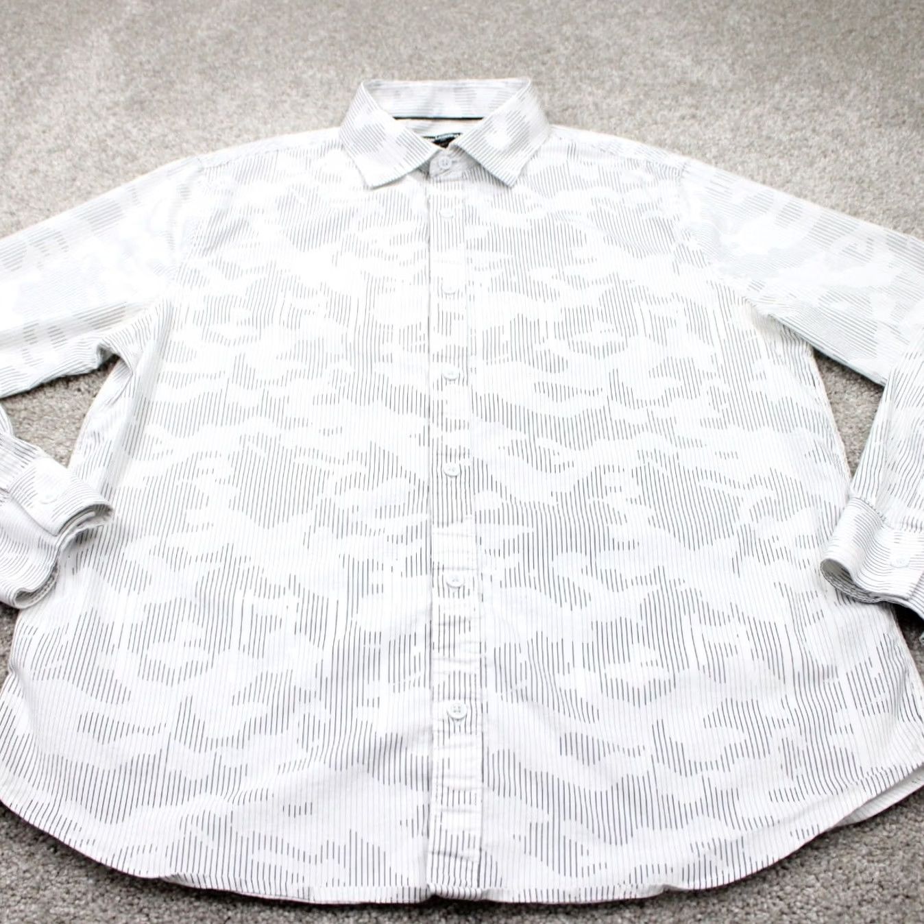 Karl Lagerfeld Karl Lagerfeld Paris Shirt Mens Medium White/Blue Cotton/Poly L/S Button Up Shirt Size US M / EU 48-50 / 2 - 3 Thumbnail