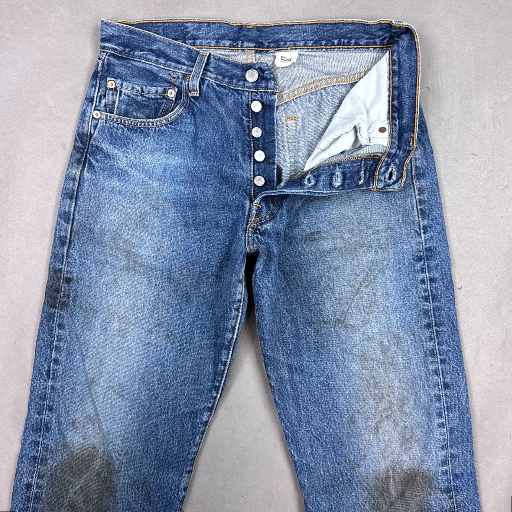Levi's VINTAGE Levi's 501 Jeans Mens 32x30 Blue Y2K Pants Thrashed Workwear (Tag33x30) Size US 33 - 2 Thumbnail