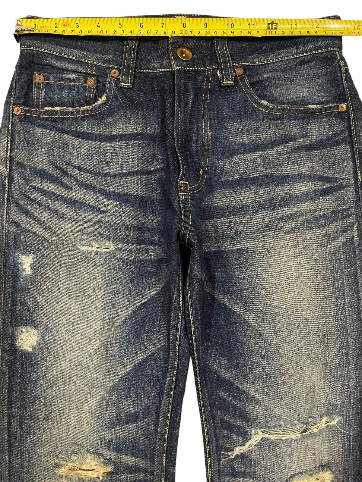 Jun Takahashi Vintage Japanese Uniqlo Blue Wash Distress Loose Jeans Size US 30 / EU 46 - 9 Thumbnail