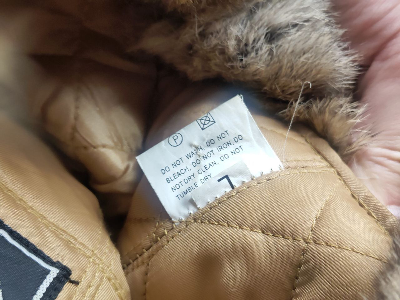 If Six Was Nine Vintage Crazy Ushanka Hat of natural Beige Fur Y2K Style Size ONE SIZE - 8 Thumbnail