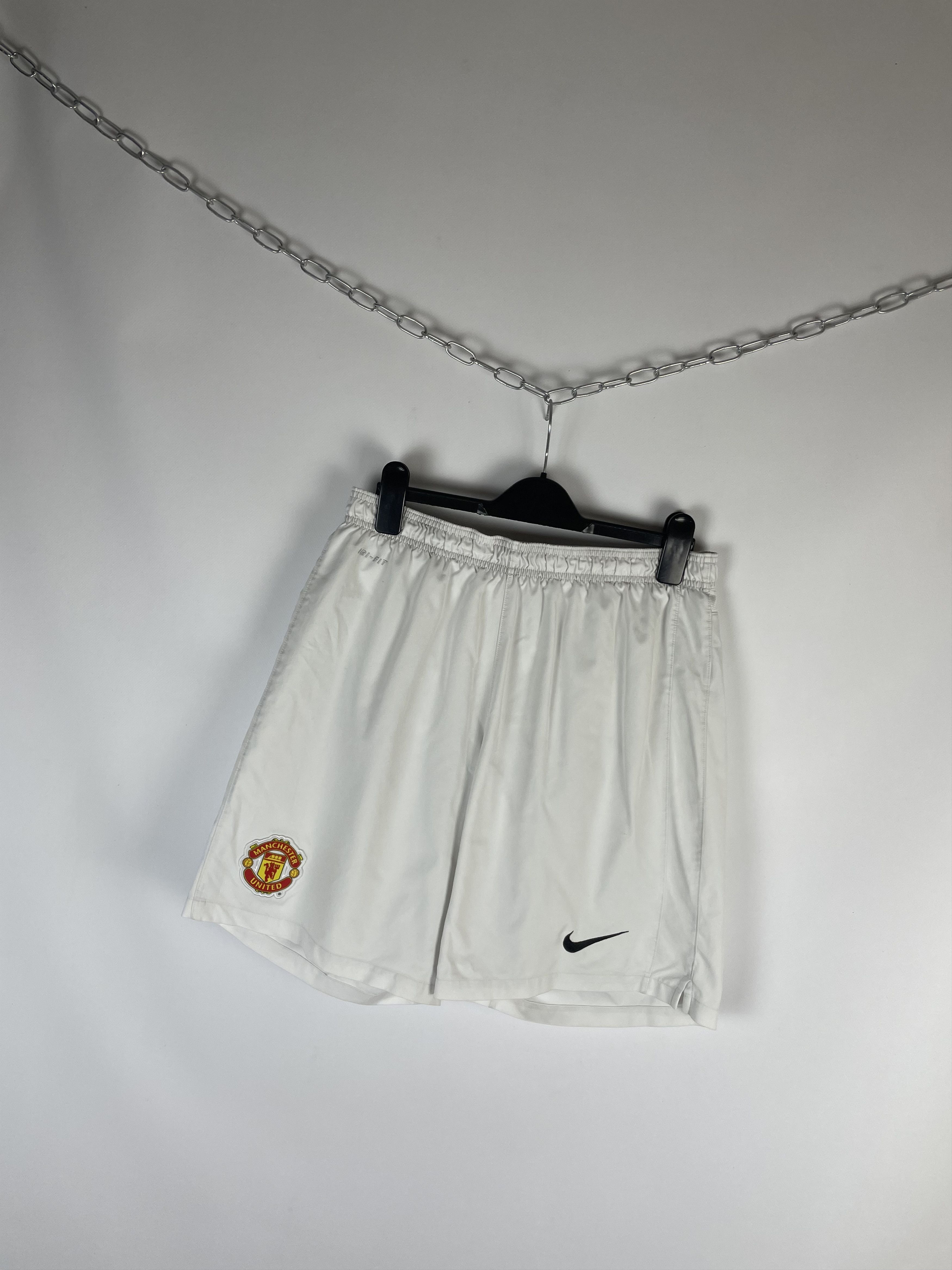 Nike Vintage Nike Manchester United Shorts Soccer Footbal Size US 34 / EU 50 - 2 Thumbnail