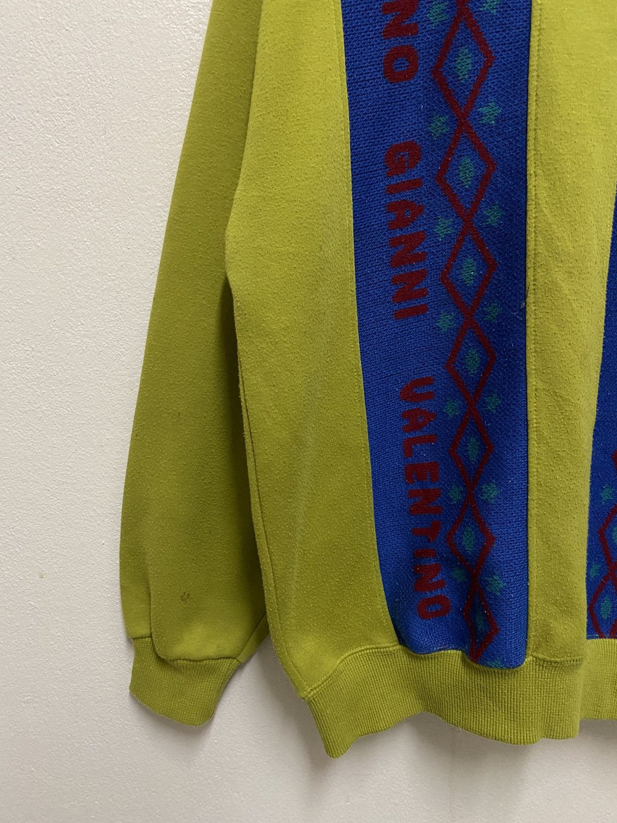 Vintage Vtg Gianni Valentino Sweatshirt Size US L / EU 52-54 / 3 - 5 Thumbnail