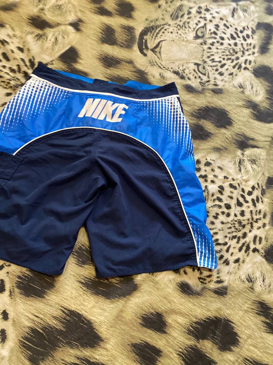 Nike Vintage Nike Y2K Logo Streetwear Shorts Size M Size US 34 / EU 50 - 14 Thumbnail