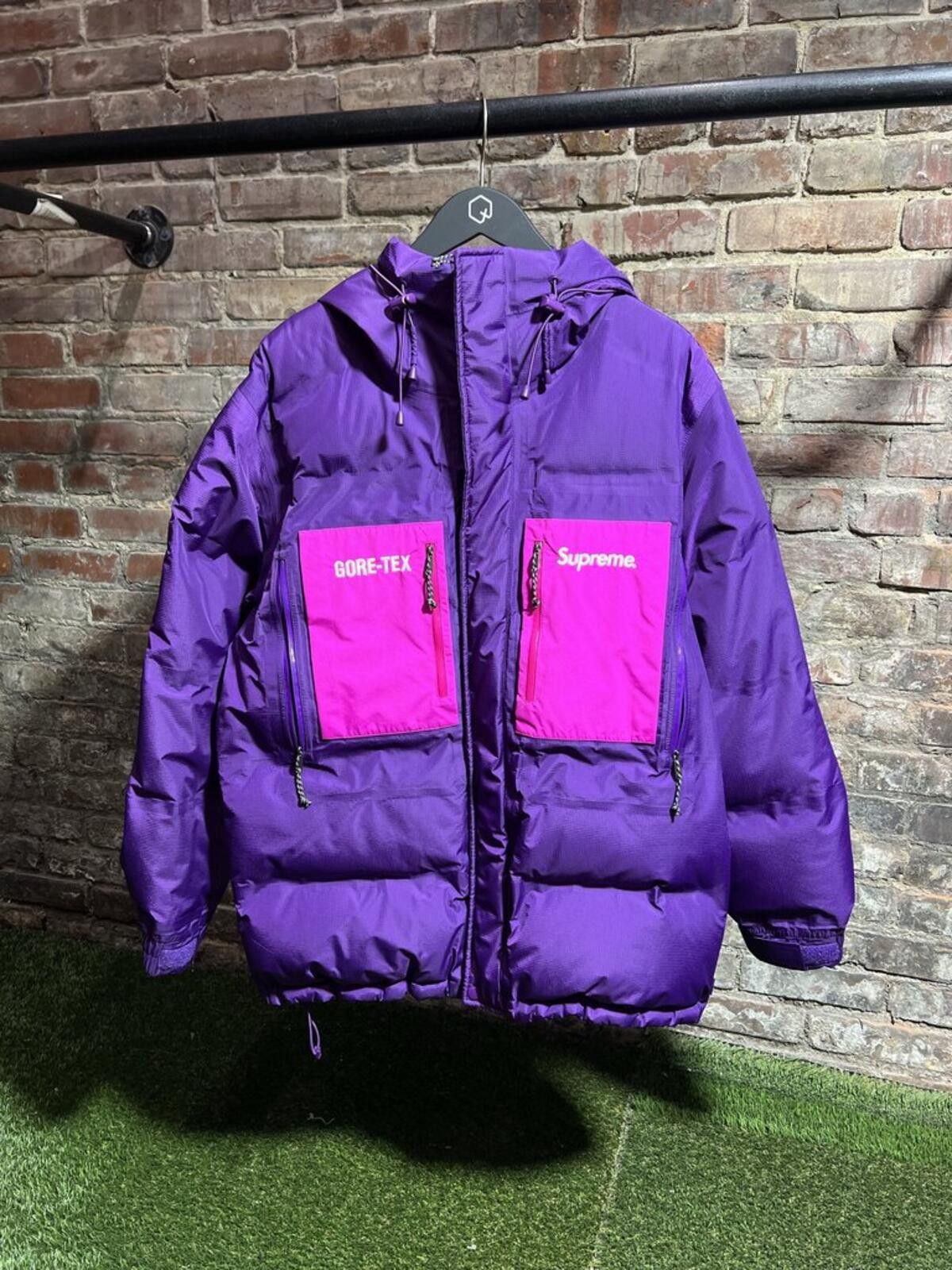 Supreme Supreme Purple Gortex Purple Puffer Sz. M Size ONE SIZE - 1 Thumbnail