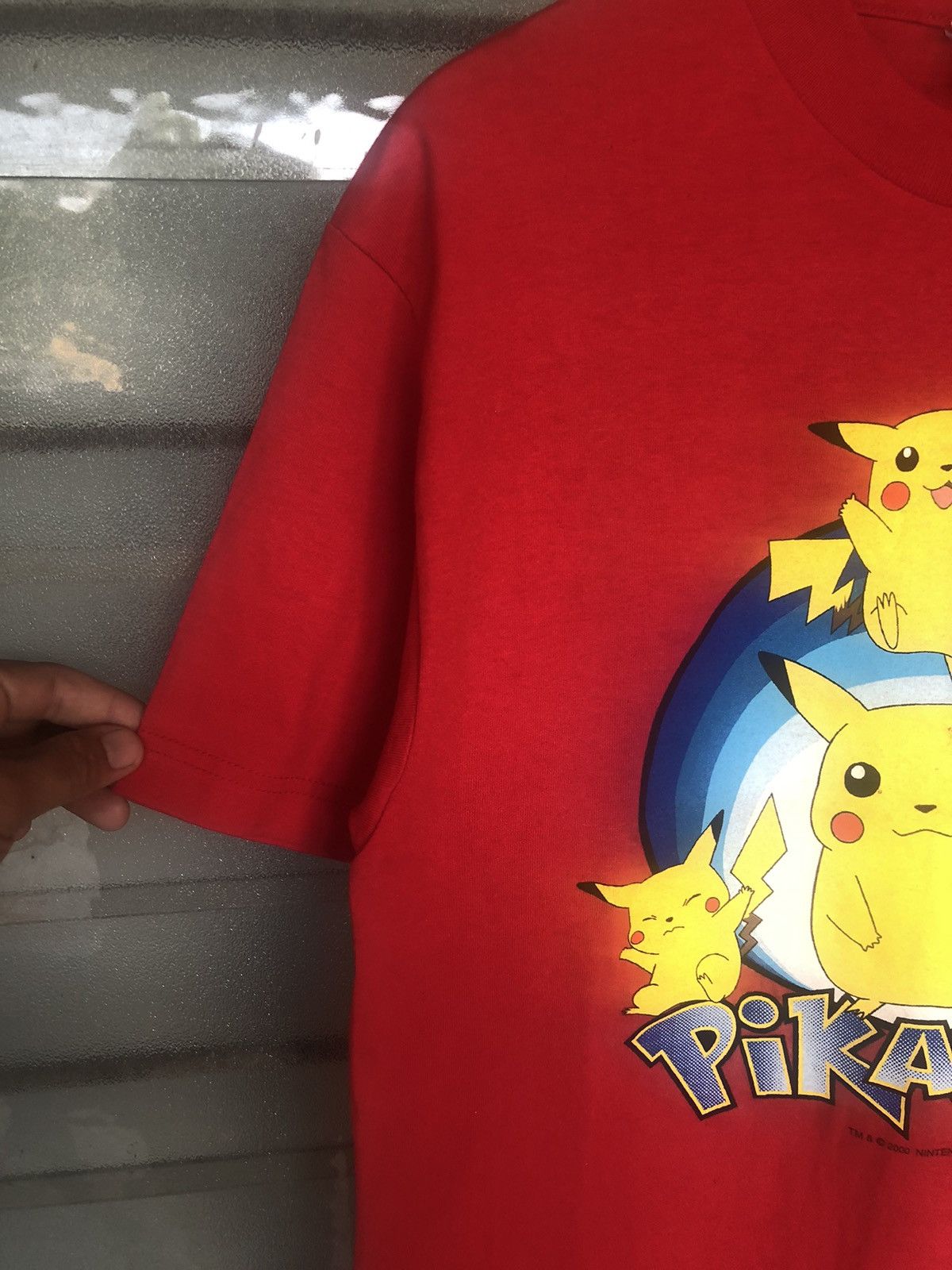 Vintage Grail Vintage 2000's Nintendo Pokemon Pikachu Red Tee Size US XL / EU 56 / 4 - 7 Thumbnail