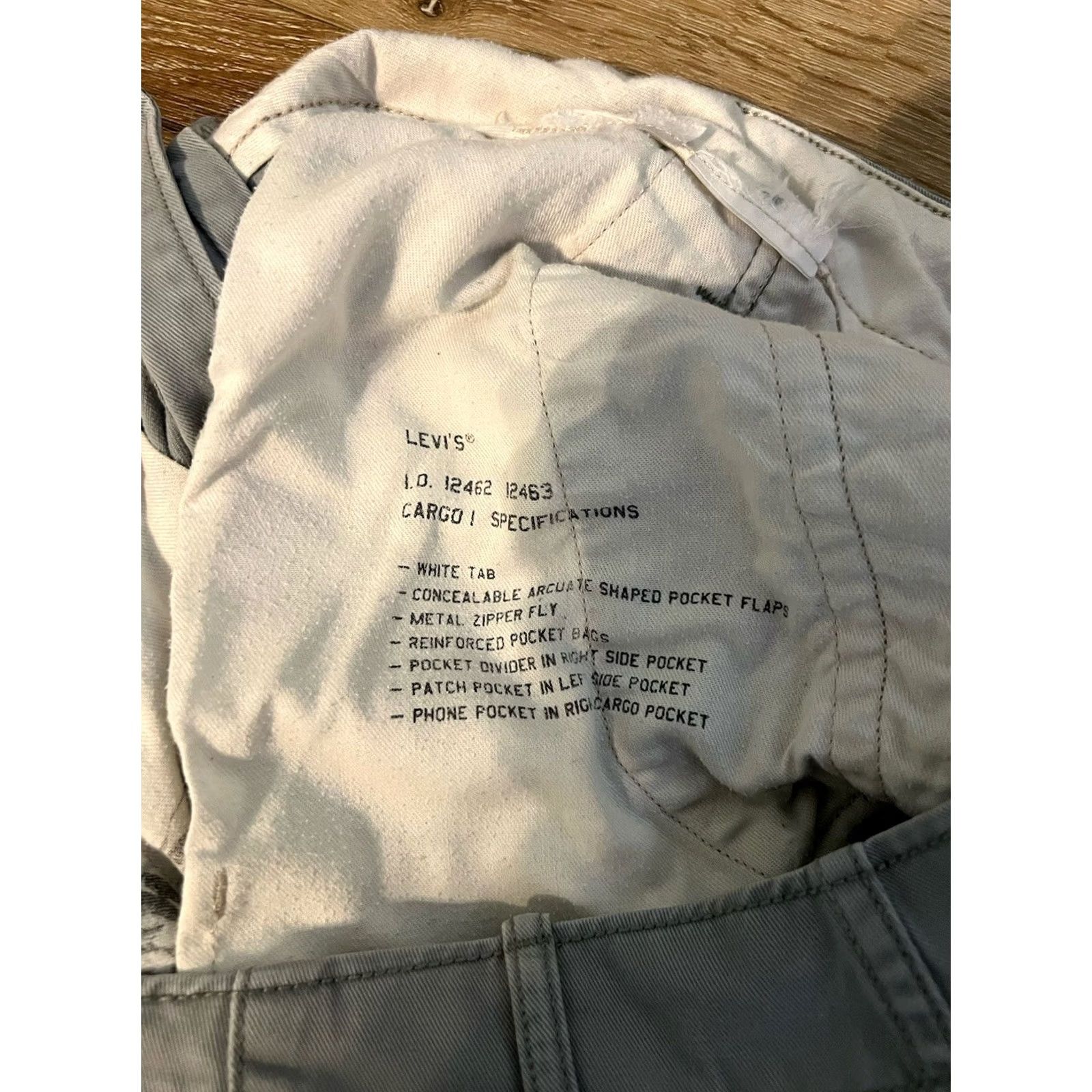 Levi's Levi's Cargo Pants Mens Gray 38 x 27 Pants Regular Inseam 27 Adult Size US 38 / EU 54 - 3 Thumbnail