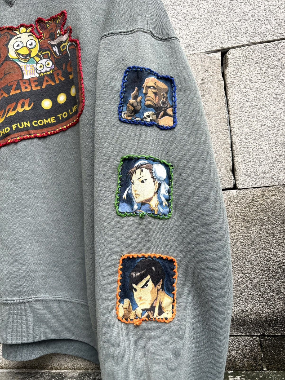 Vintage 1 of 1 Custom Freddy X Street Fighter Thrashed Sweatshirt Size US L / EU 52-54 / 3 - 4 Thumbnail