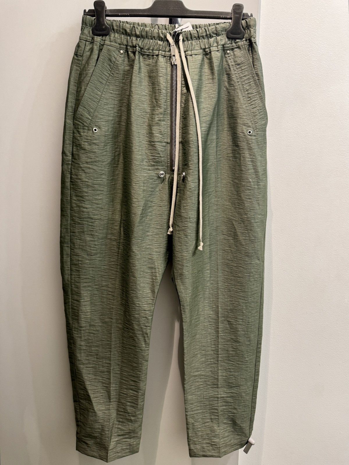 image of Last Size Rick Owens Ss23 Edfu Drawstring Linen-Blend Pants in Green, Men's