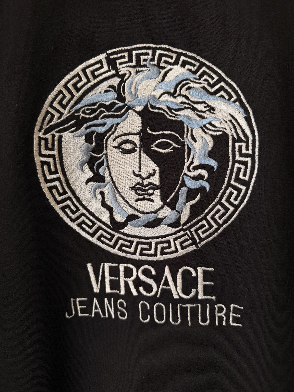 Versace Vintage Gianni Versace Jeans Couture Medusa Split T-Shirt Size US L / EU 52-54 / 3 - 2 Thumbnail
