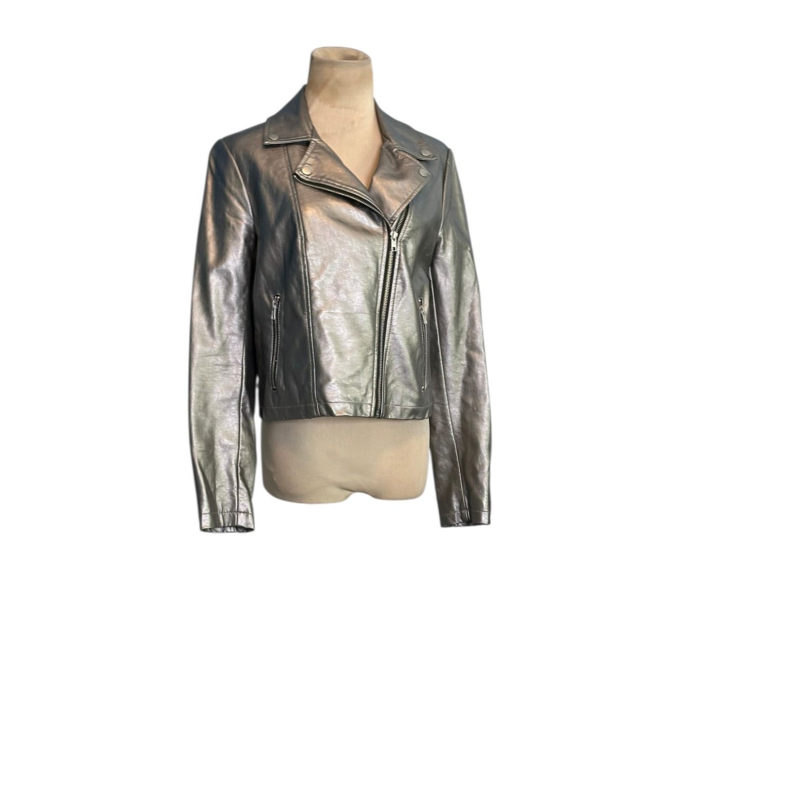 Forever 21 Forever 21 silver vegan leather moto jacket size Medium Size M / US 6-8 / IT 42-44 - 12 Thumbnail