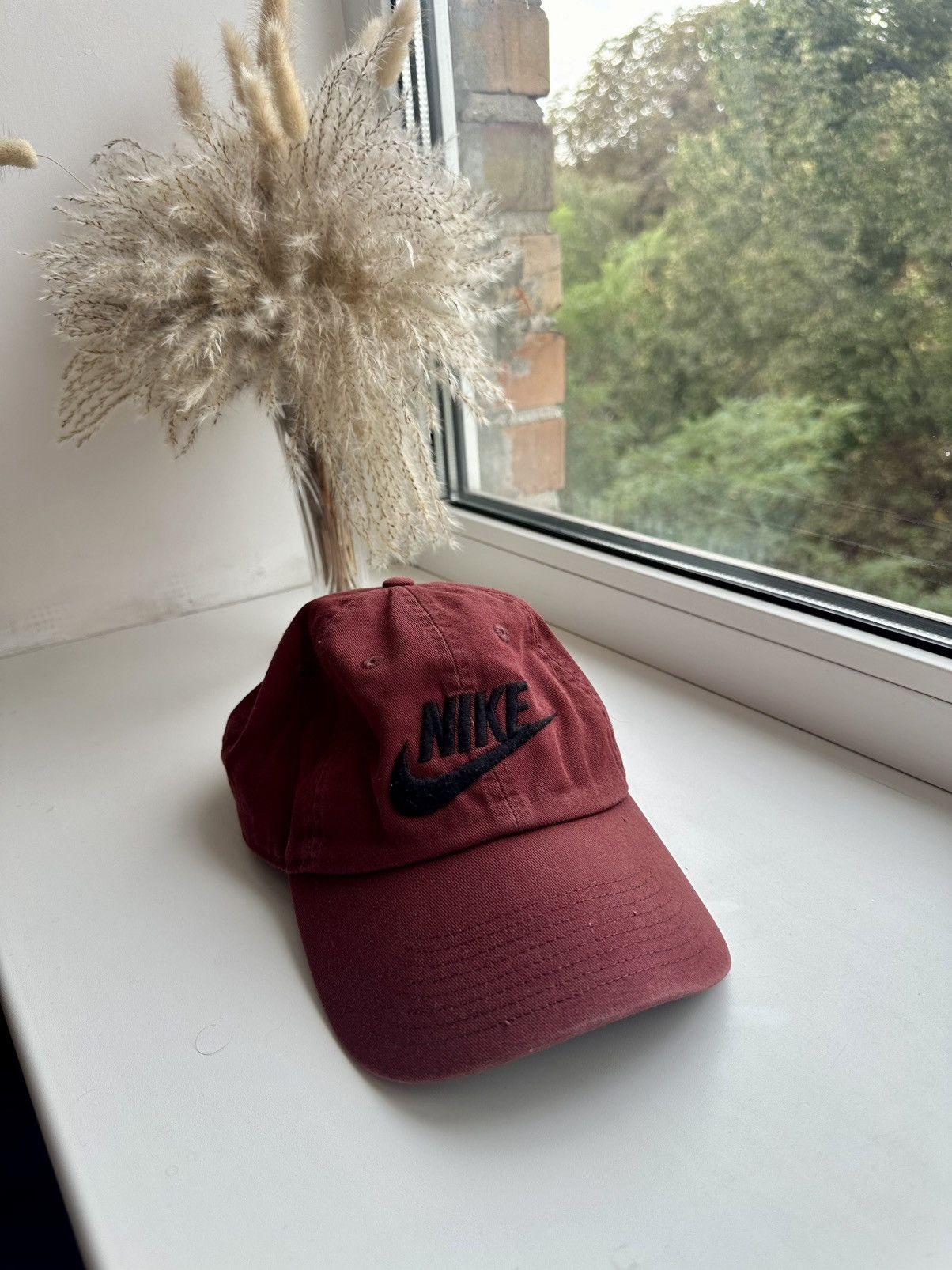 Nike Vintage Nike Red Cap Dark Swoosh Logo Size ONE SIZE - 3 Thumbnail