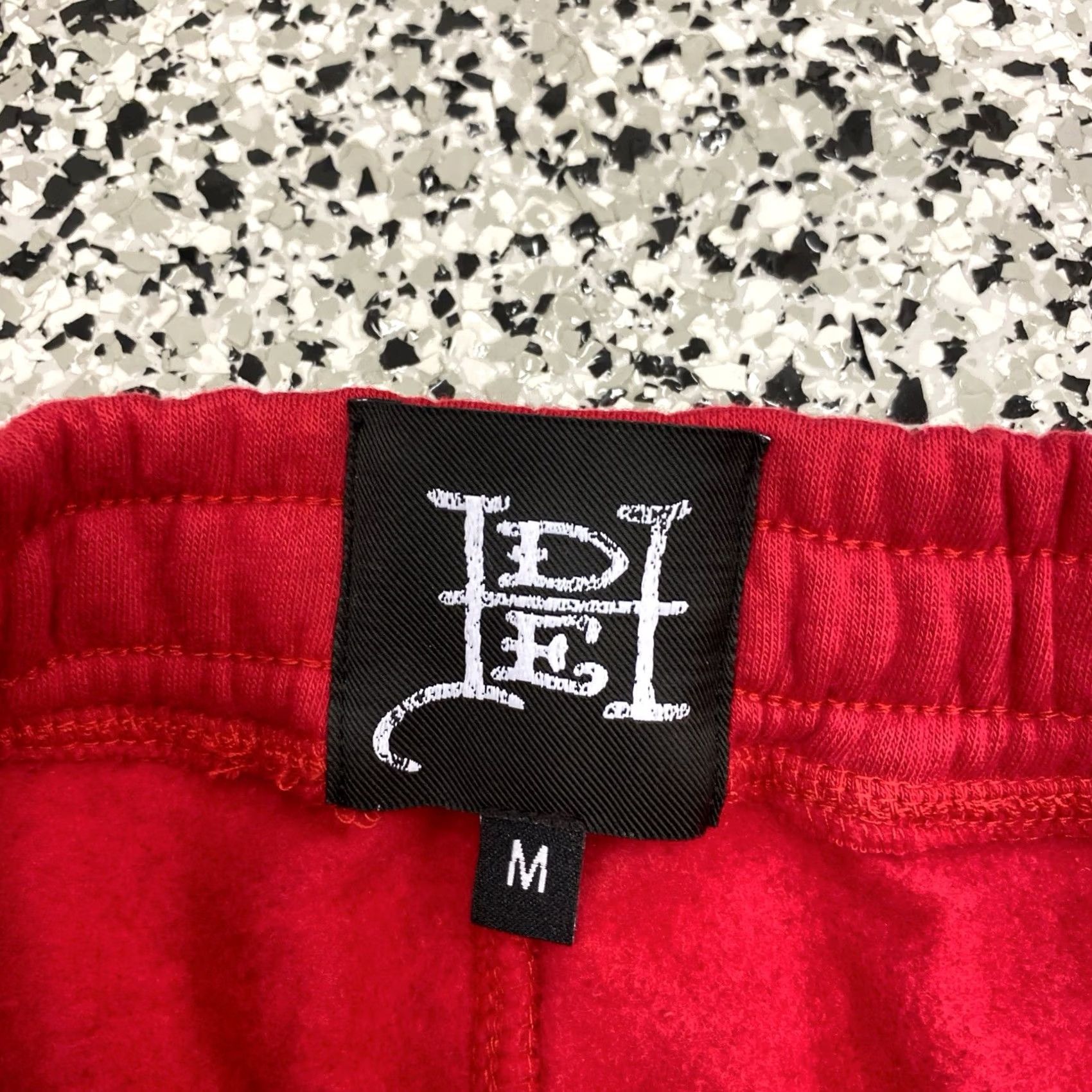 Ed Hardy ED Hardy Sweat Shorts Mens Regular Medium Red NWT Skull Flames Snake Logo Pockets Drawstring Cotton Polyester 7.5 Inseam Casual Vintage No Size US 33 - 4 Thumbnail