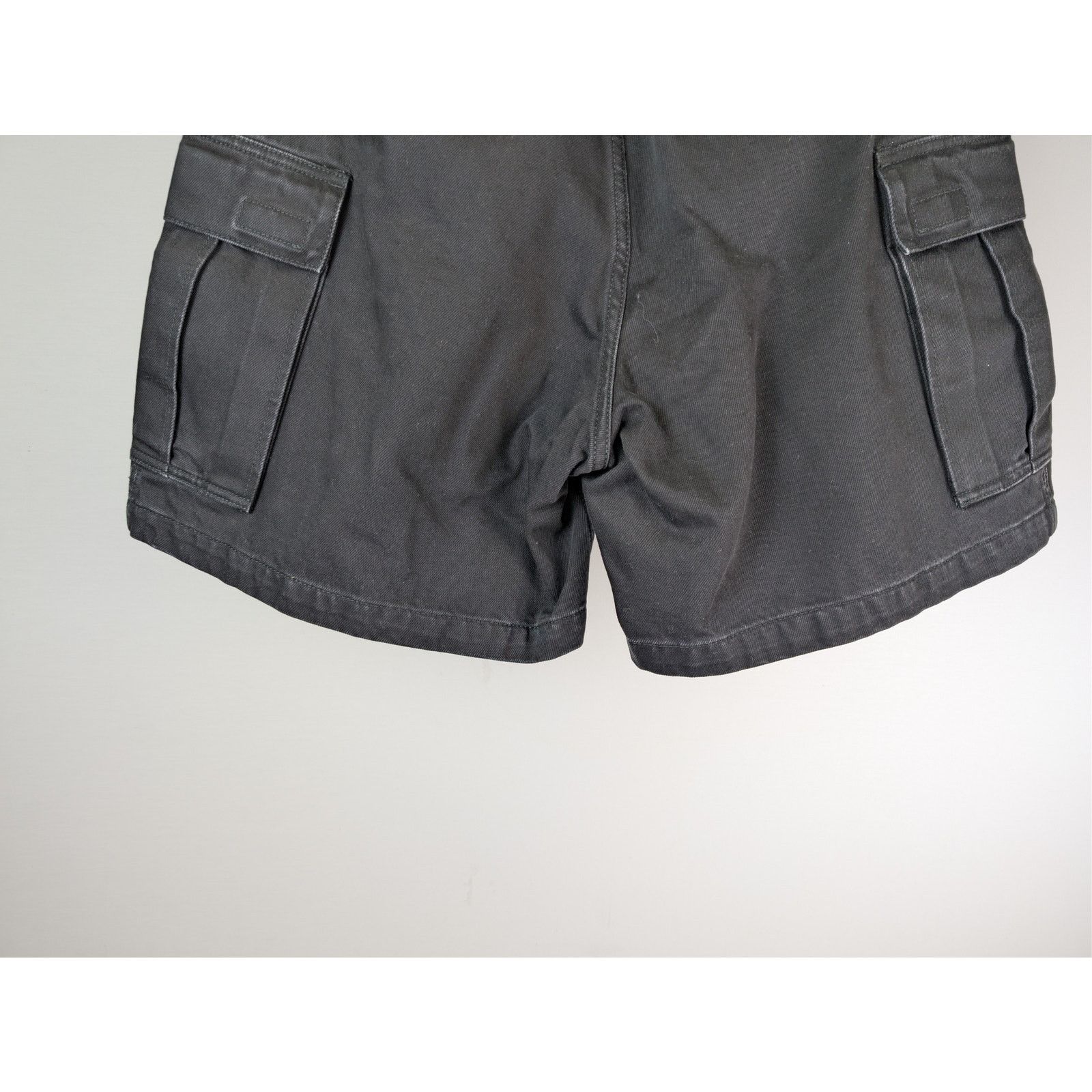 Vetements o1rshd1 Cargo Shorts in Black Size US 30 / EU 46 - 14 Thumbnail
