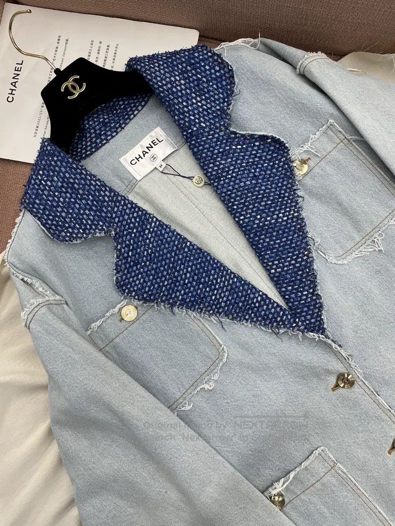 Chanel Chanel Blue denim jacket Size XS / US 0-2 / IT 36-38 - 2 Thumbnail