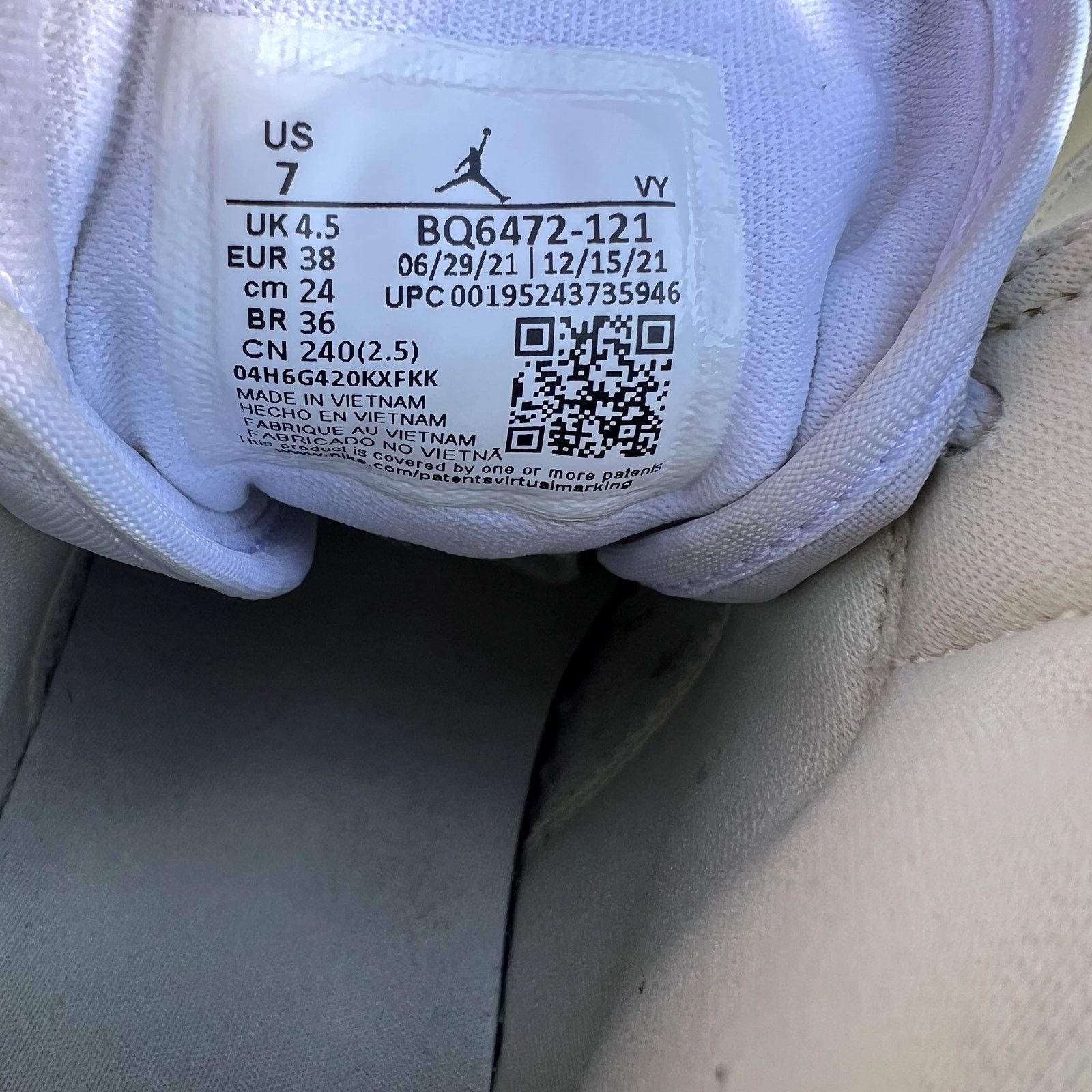 Jordan Brand × Nike Size 7 - Air Jordan 1 Mid Coconut Milk Women's Shoes Size US 7 / IT 37 - 9 Thumbnail