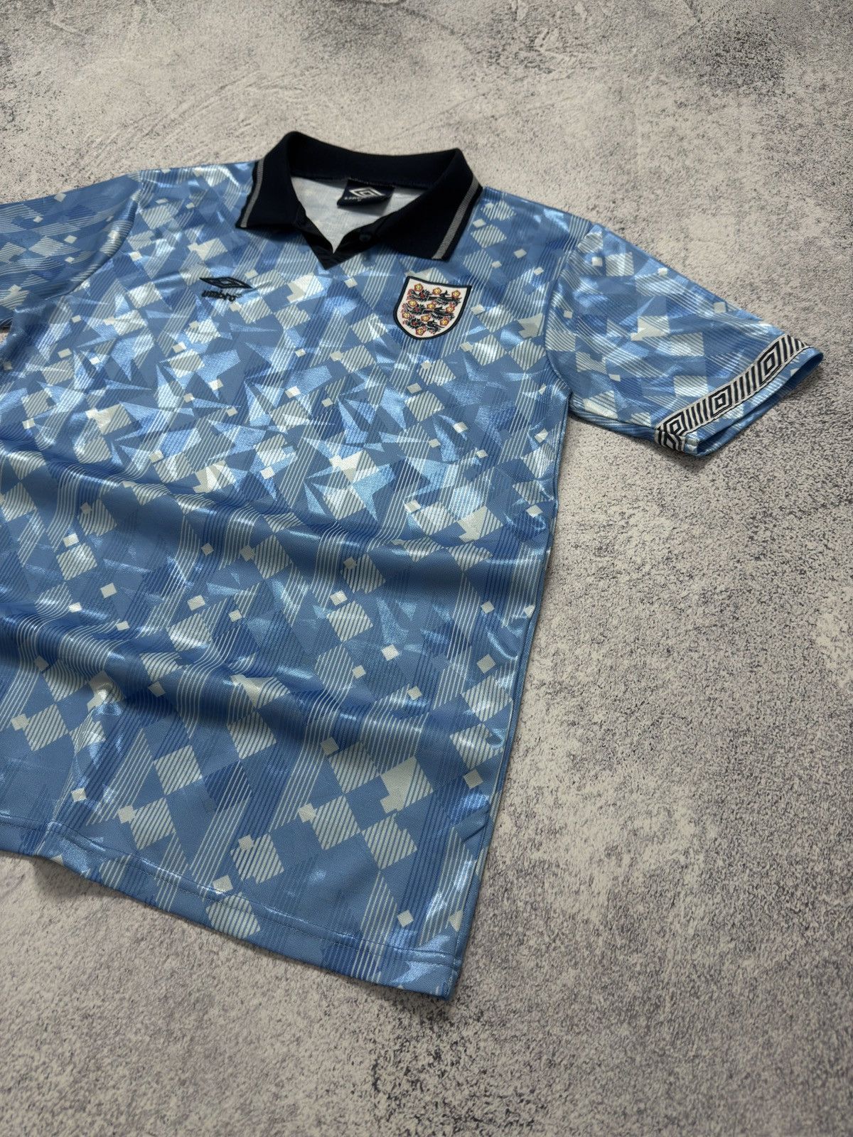 Umbro UMBRO ENGLAND 1990-1992 THIRD FOOTBALL SHIRT SOCCER JERSEY Size US M / EU 48-50 / 2 - 4 Thumbnail