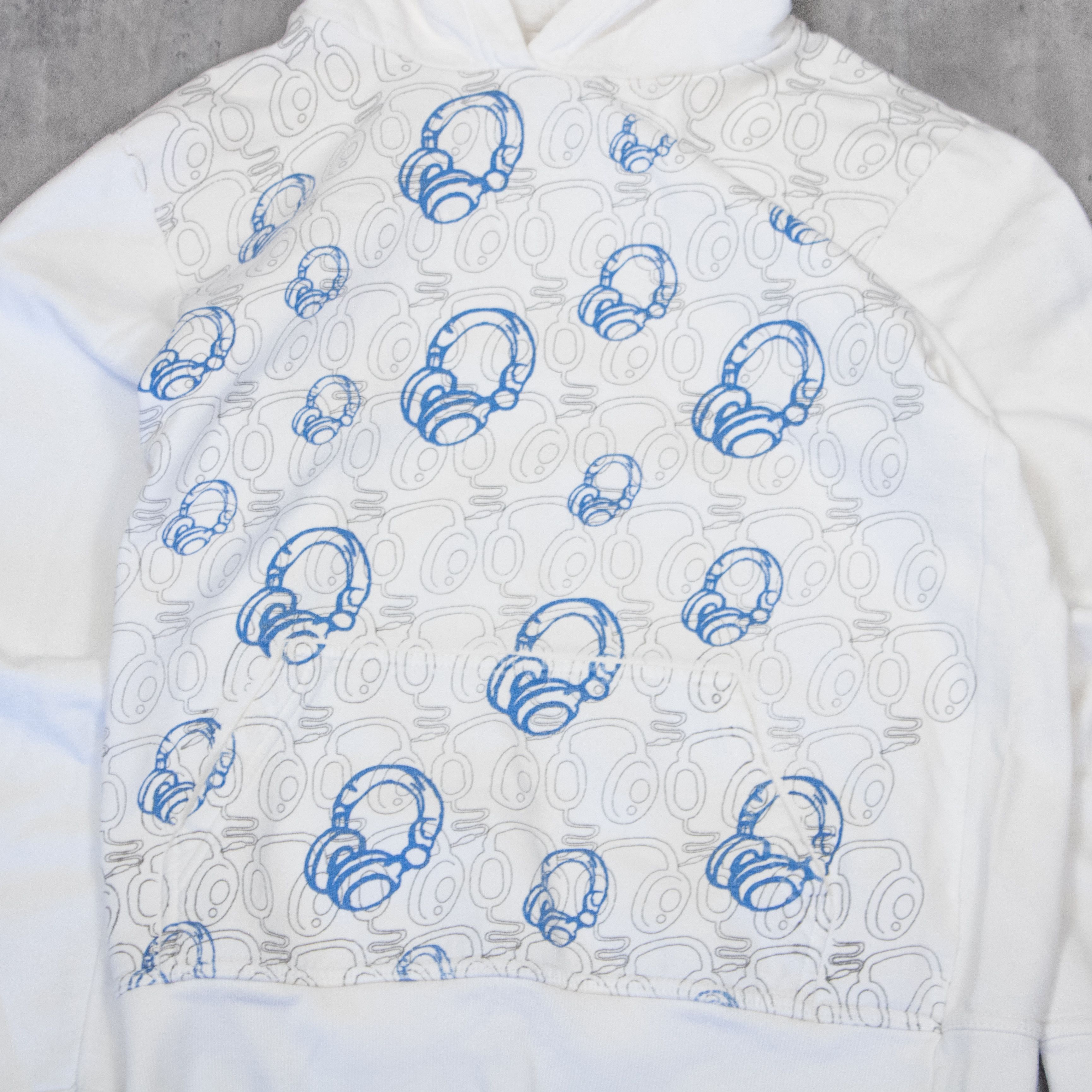 Japanese Brand Y2K 2000's 00's Headphone AOP White Hoodie Sweater Size US M / EU 48-50 / 2 - 5 Thumbnail