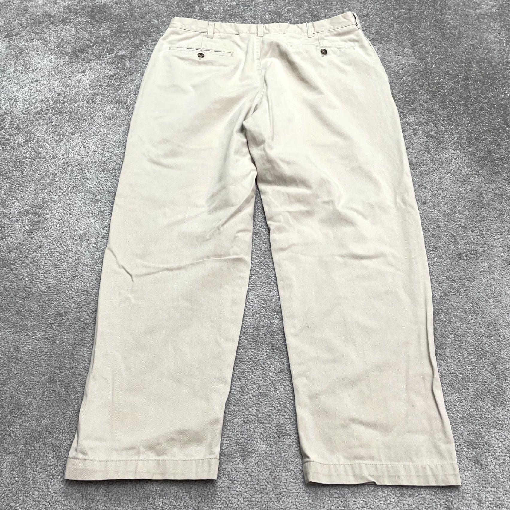 Vintage L.L. Bean Classic Fit Khaki Pants Mens 36x29 Beige Straight Leg 90s Y2K Size US 36 / EU 52 - 2 Thumbnail