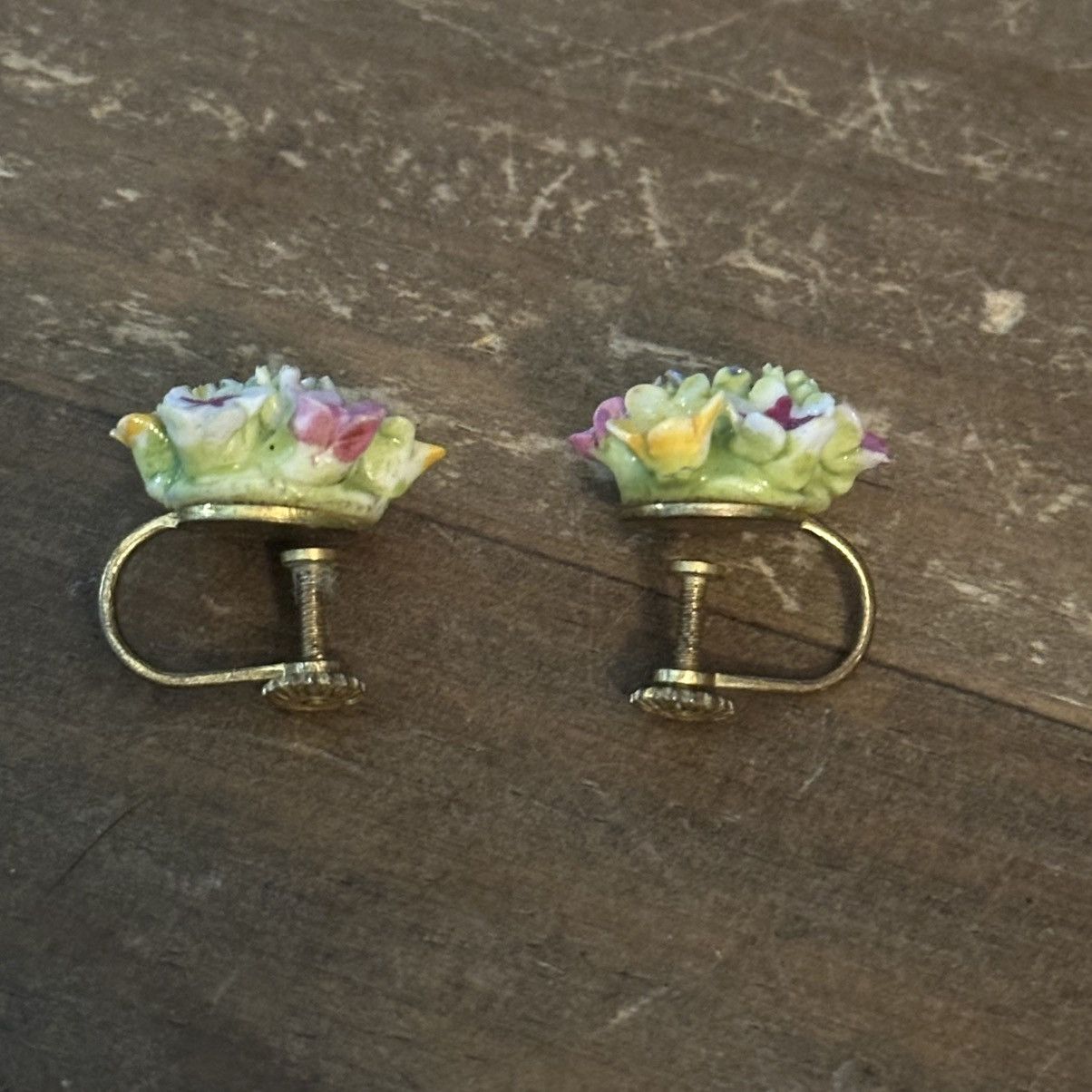 Vintage Vintage bone china flower bouquet screw back earrings Size ONE SIZE - 4 Thumbnail
