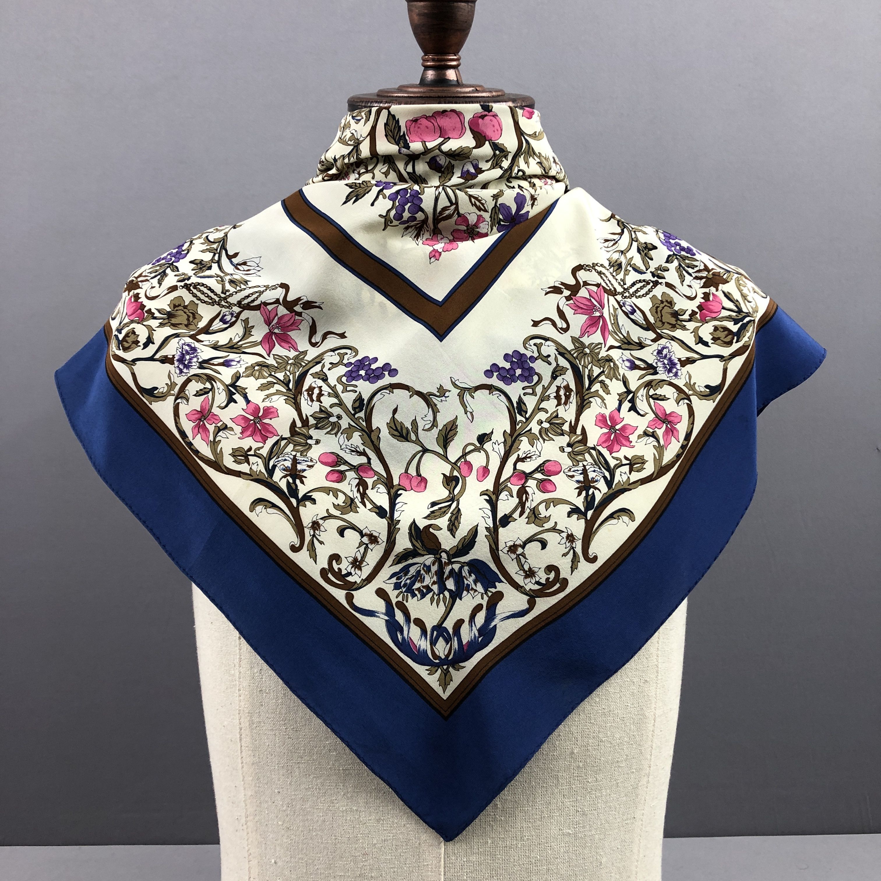 Japanese Brand Vintage Square Scarf Twill Stole Wraps Scarves - GF60047 Size ONE SIZE - 2 Thumbnail