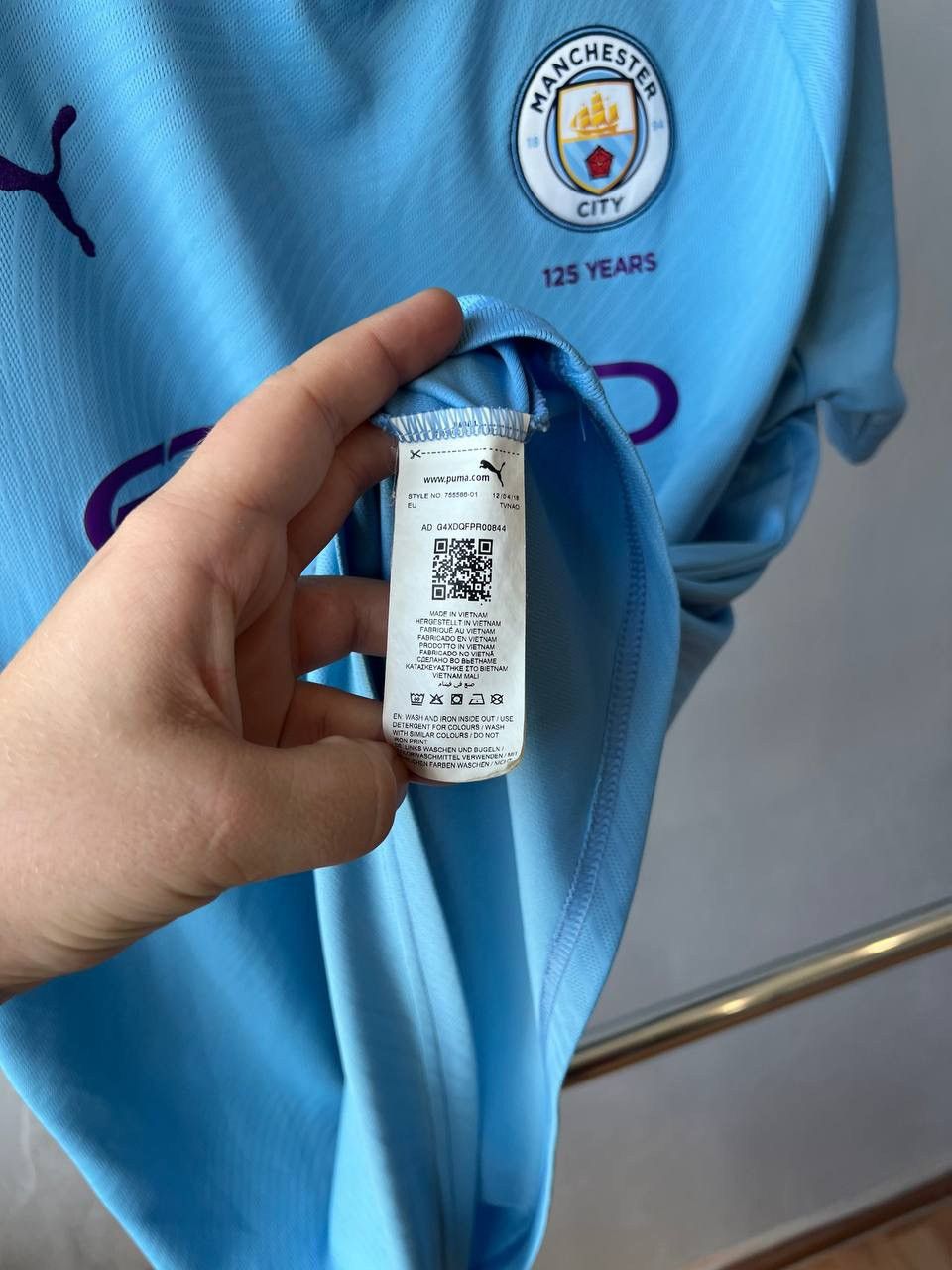 Puma 2019/20 MANCHESTER CITY HOME SOCCER JERSEY FOOTBALL SHIRT XL Size US XL / EU 56 / 4 - 10 Thumbnail
