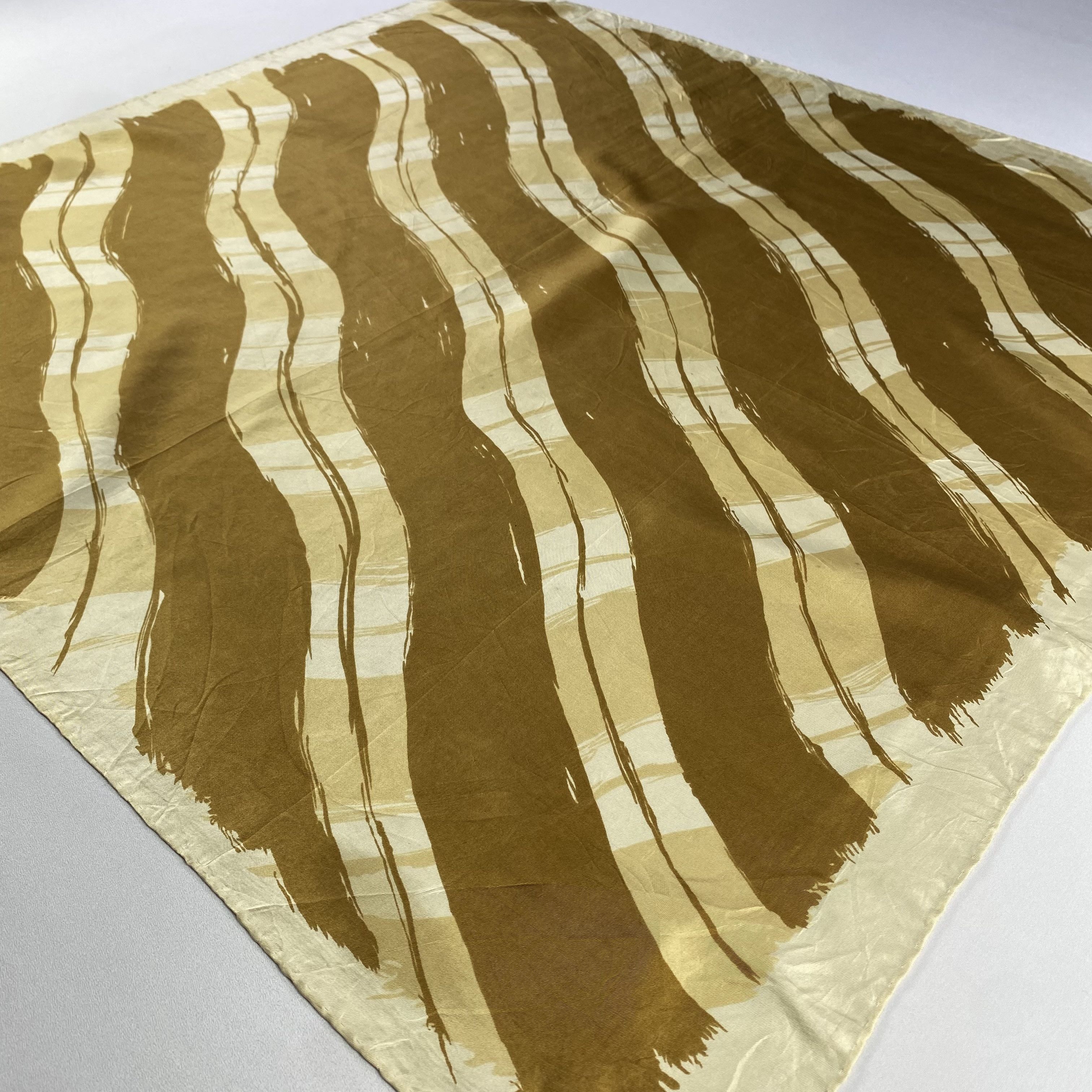 Japanese Brand × Vintage Vintage Japanese Brand Abstract Silk Scarf SS080 Size ONE SIZE - 3 Thumbnail