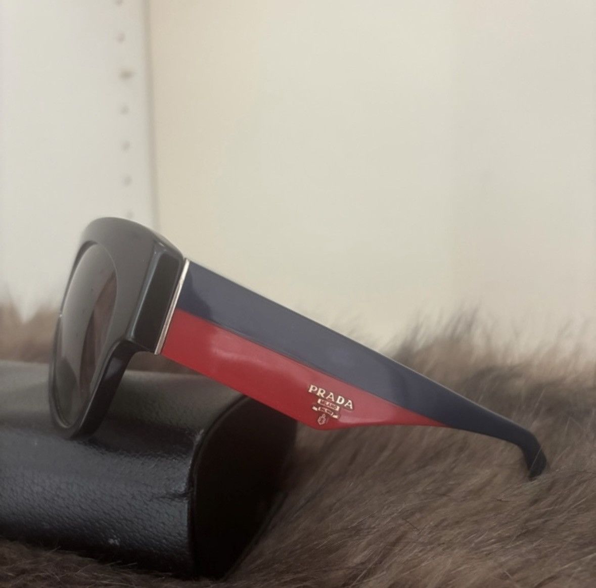 Prada Prada Sunglasses Black/Navy Red Gold Logo Designer Frames Size ONE SIZE - 4 Thumbnail