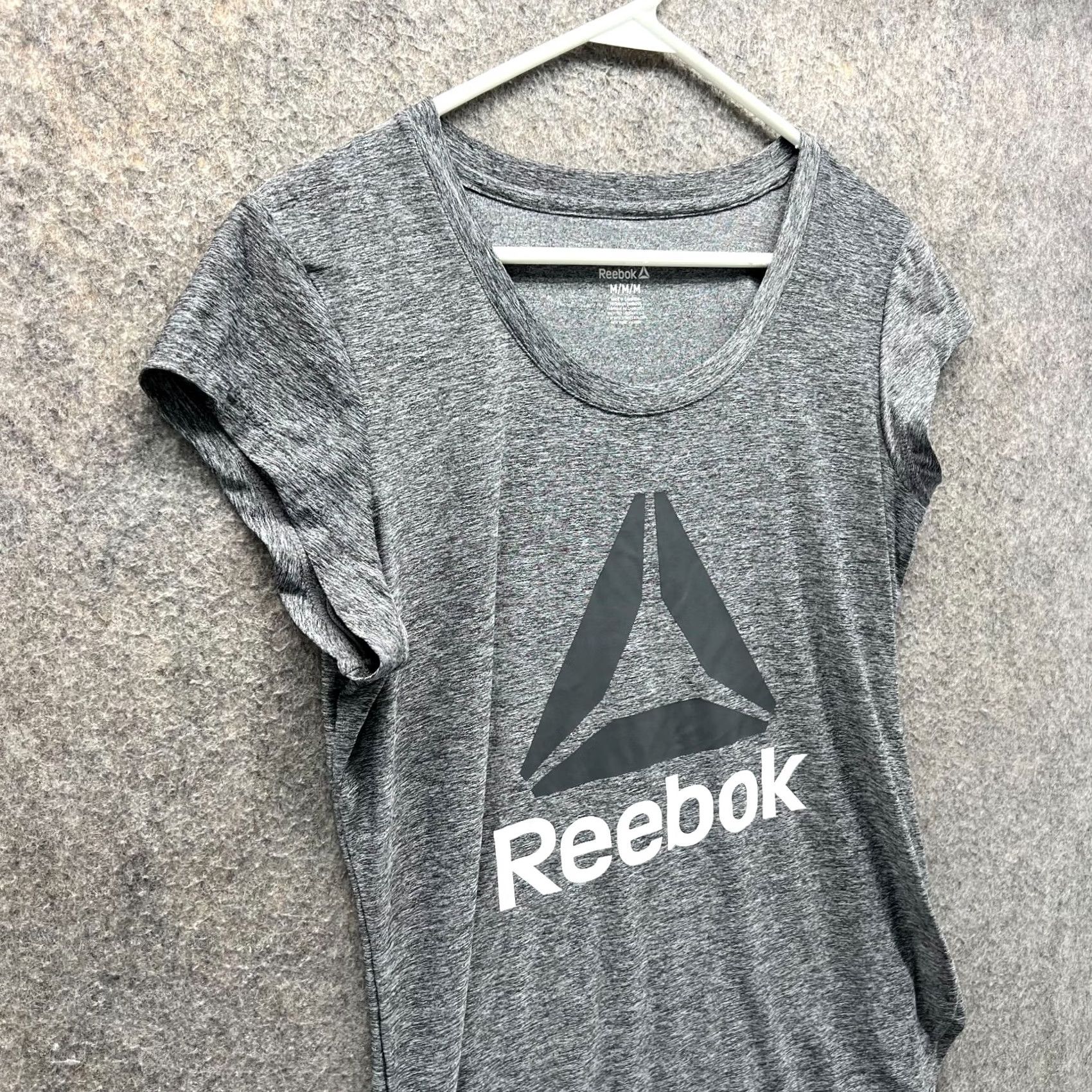 Reebok Reebok Shirt Women Medium Heather Gray Athletic Round Neck Training T-Shirt Womens Mens? Size M / US 6-8 / IT 42-44 - 5 Thumbnail