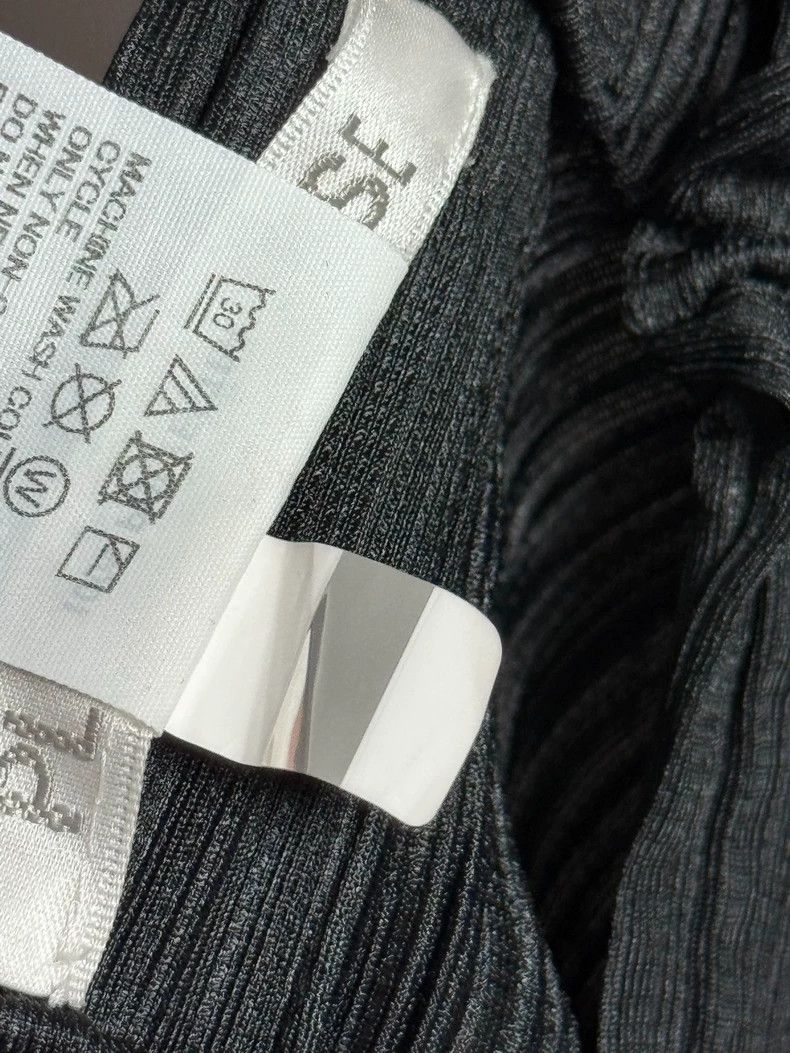 Issey Miyake Issey Miyake size:5 Black horizontal striped skirt Size 22" - 4 Thumbnail