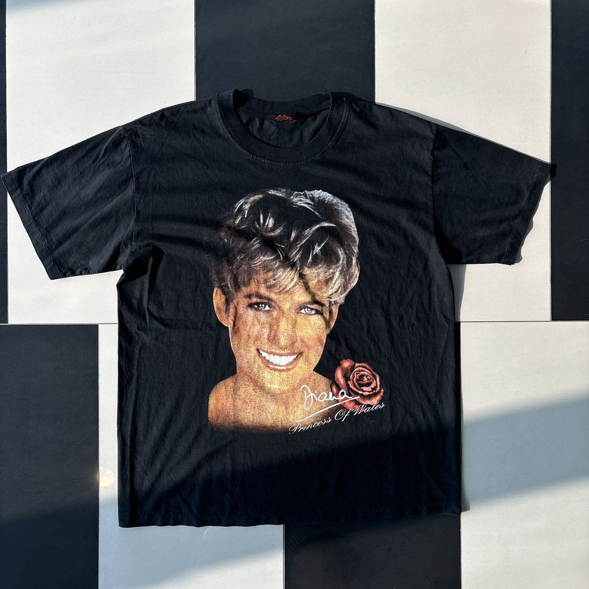 Vintage Vintage 90s Princess Diana Memorial Tee Size US XL / EU 56 / 4 - 1 Thumbnail