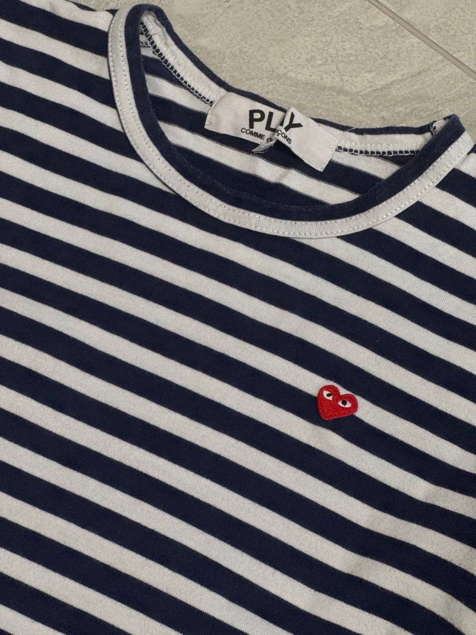 Comme des Garcons Comme Des Garcons PLAY Heart Striped Sleeve T-Shirt Size S / US 4 / IT 40 - 3 Thumbnail