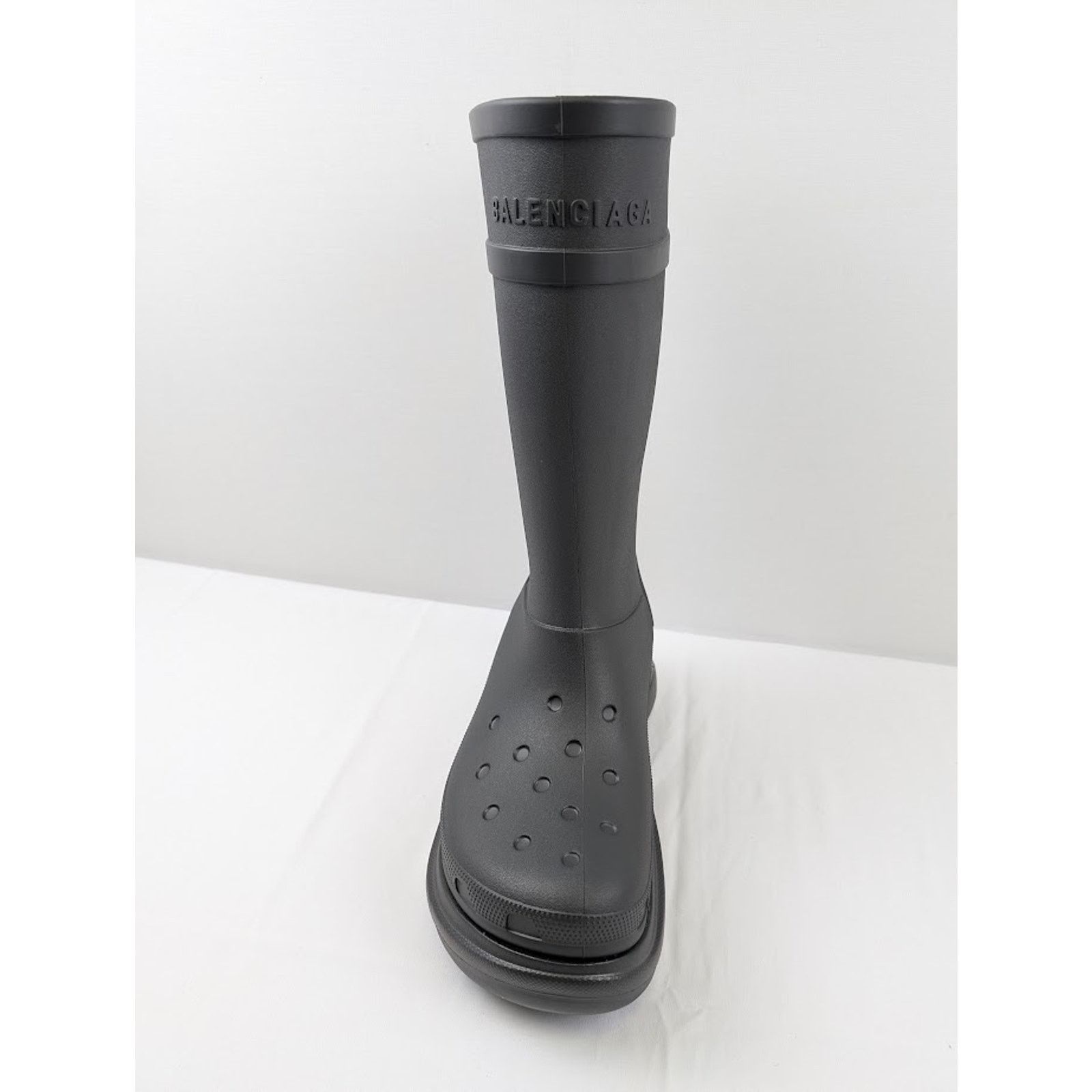 Balenciaga o1rshd1 Crocs Rubber Boots in Grafite Size US 10 / EU 43 - 6 Thumbnail