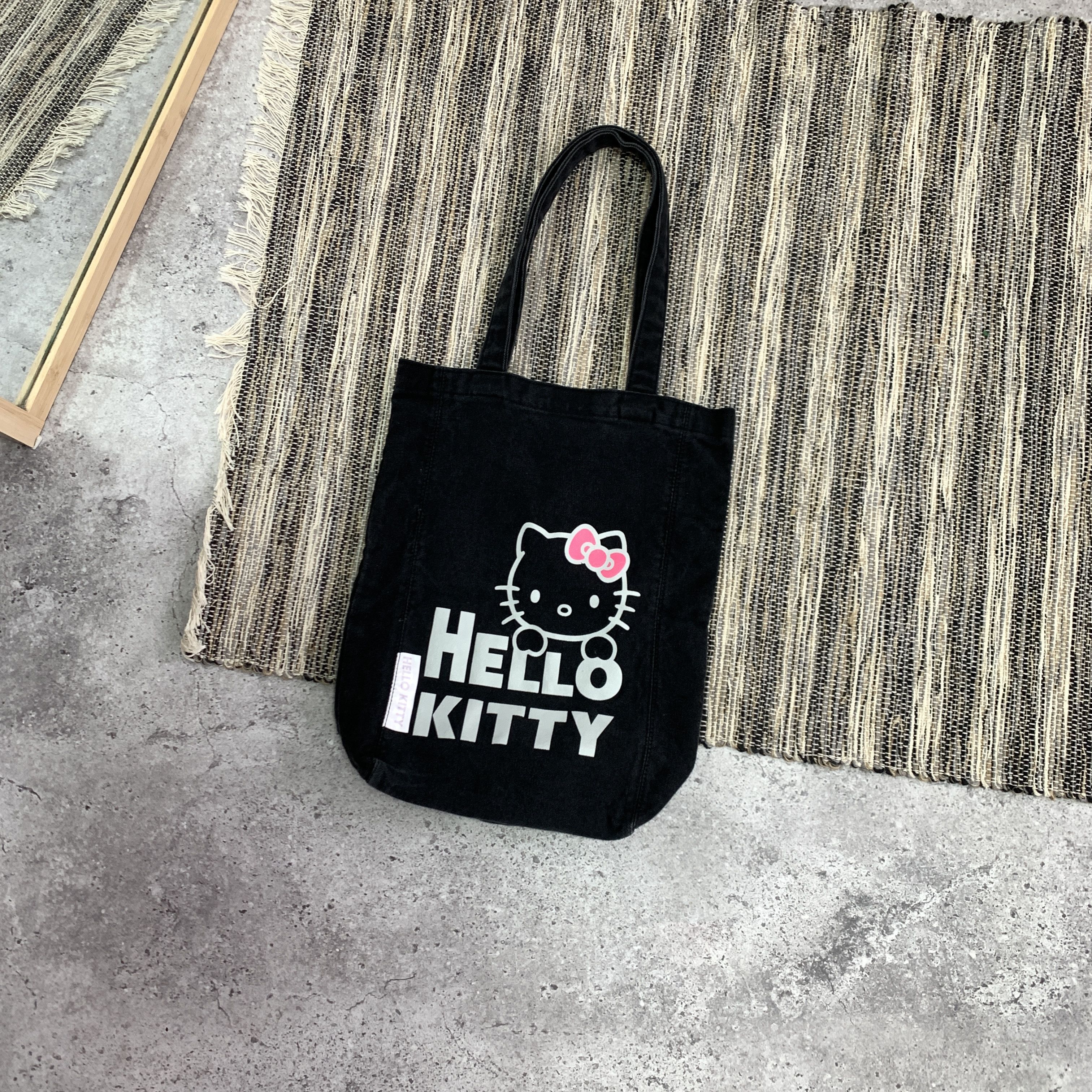 Other Hello Kitty Graphic Tote Shopper Denim Grey Bag Size ONE SIZE - 1 Thumbnail