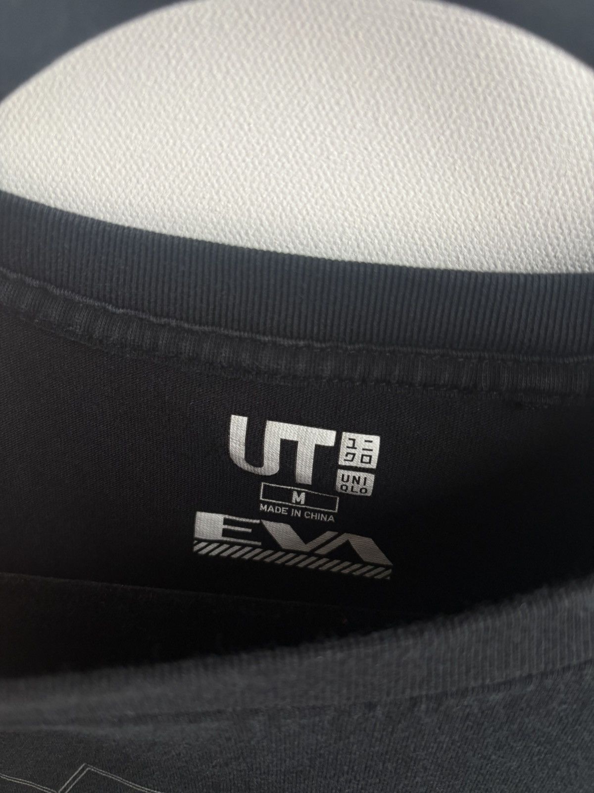 Uniqlo Streetwear Uniqlo Neon Genesis Evangelion Anime T-shirt Size US M / EU 48-50 / 2 - 5 Thumbnail