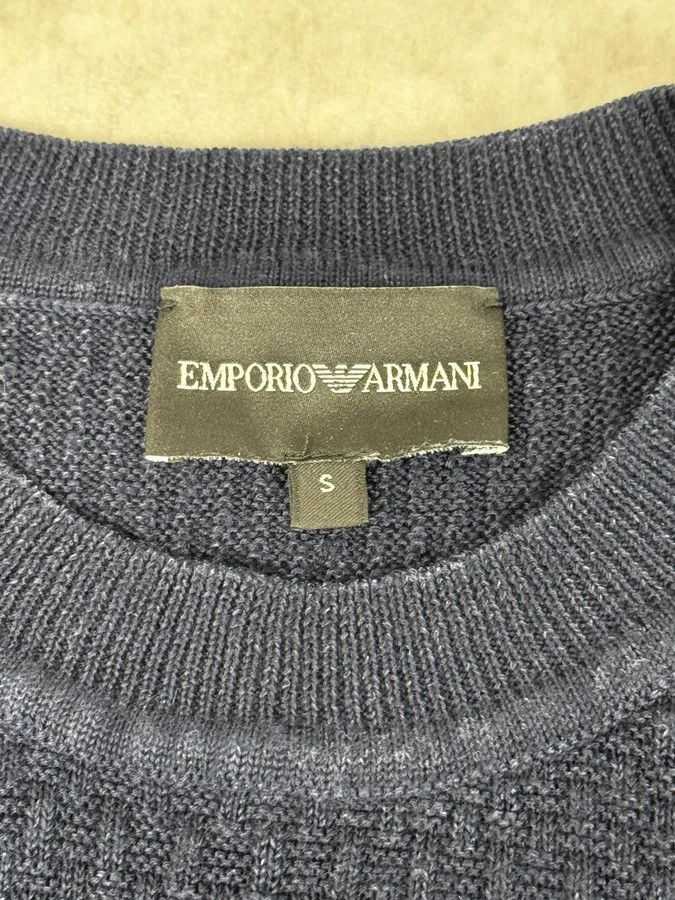 Emporio Armani AW2021 Emporio Armani Navy Textured Wool Sweater Size US S / EU 44-46 / 1 - 9 Thumbnail