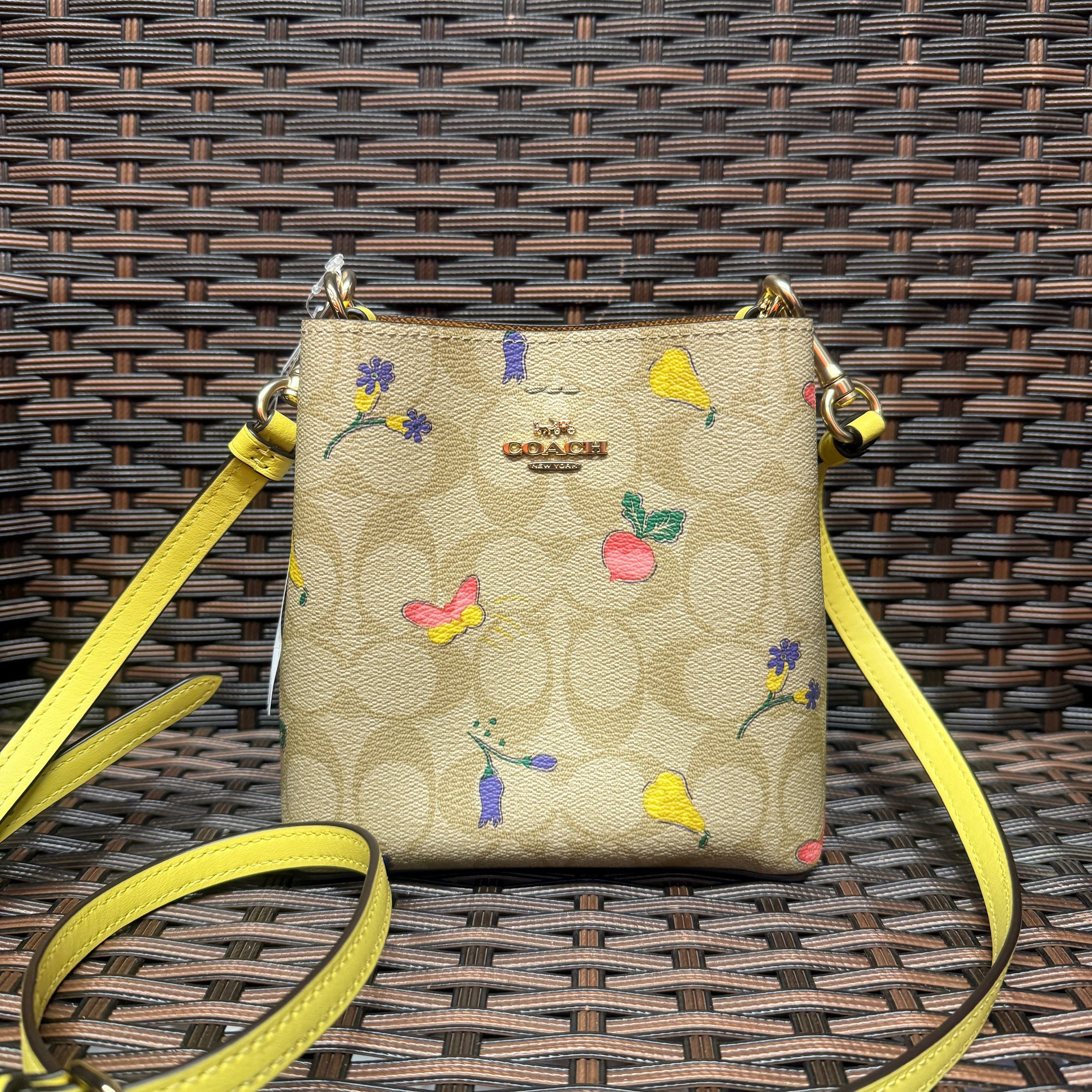 Coach Coach X Jean Michel Basquiat Small Town Bucket Bag | Grailed display picture 1