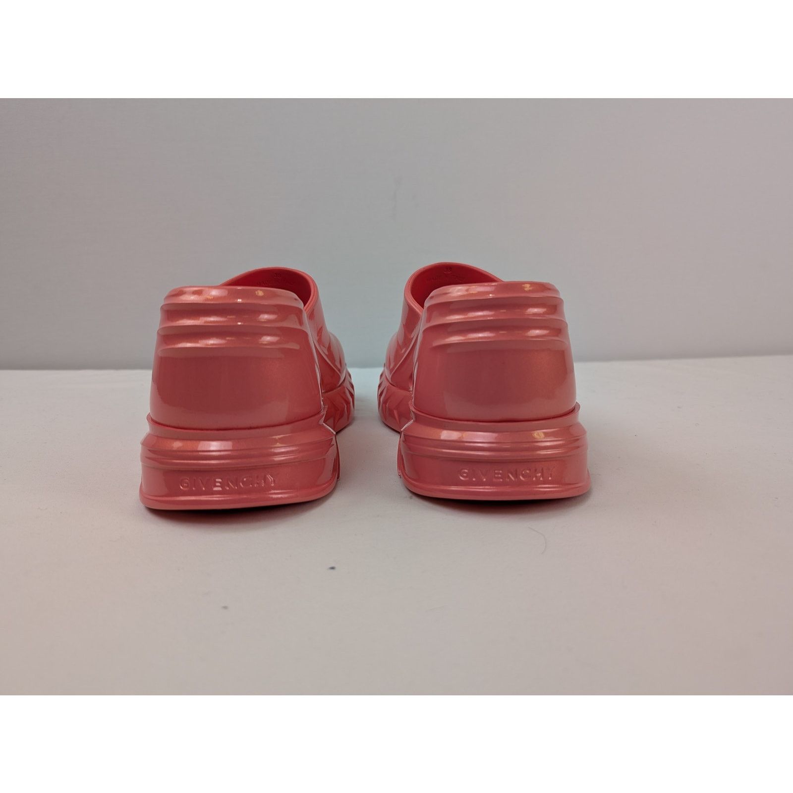 Givenchy o1rshd1 Marshmallow Sandals in Coral Size US 7 / IT 37 - 12 Thumbnail