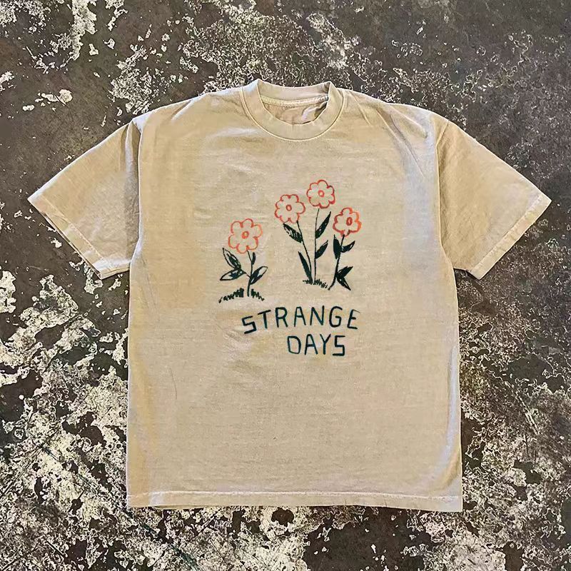 Japanese Brand Beige floral print casual retro cotton t-shirt Size US L / EU 52-54 / 3 - 1 Thumbnail