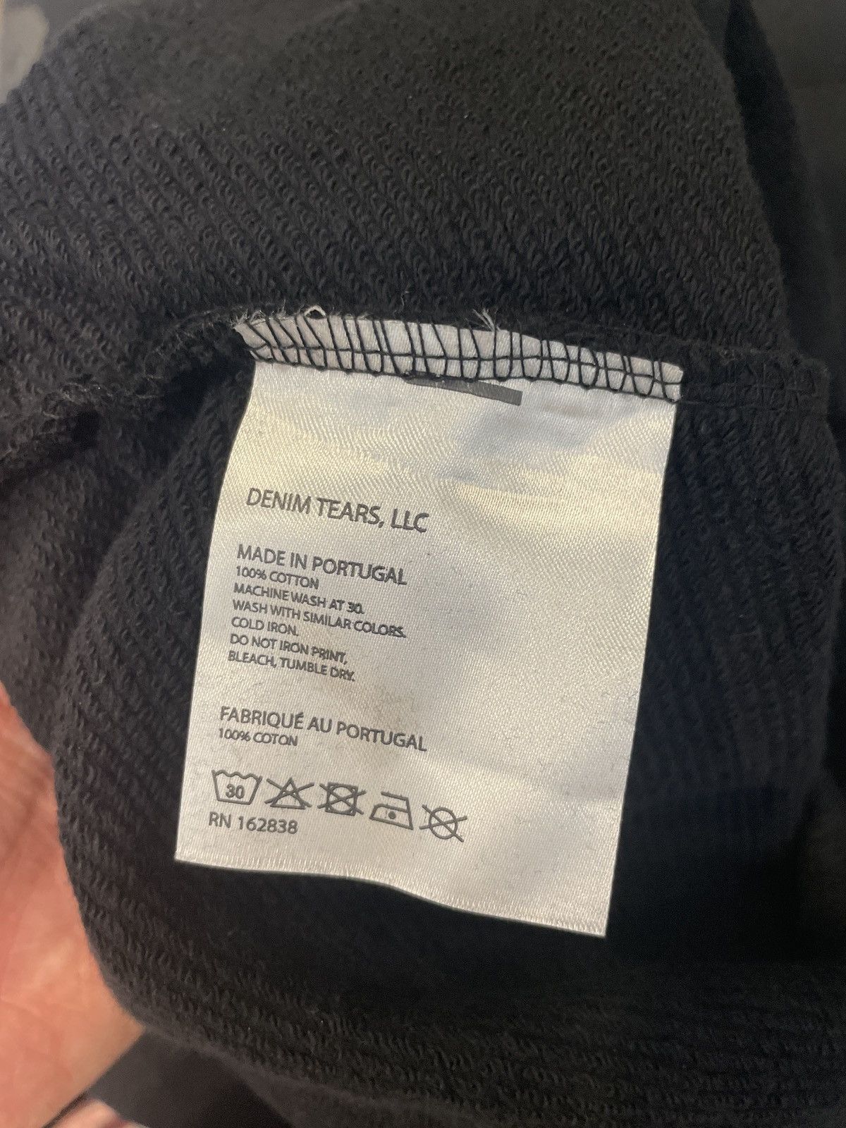 DENIM TEARS Denim Tears Cotton Wreath Sweatpants Black Mono Size US 32 / EU 48 - 3 Thumbnail