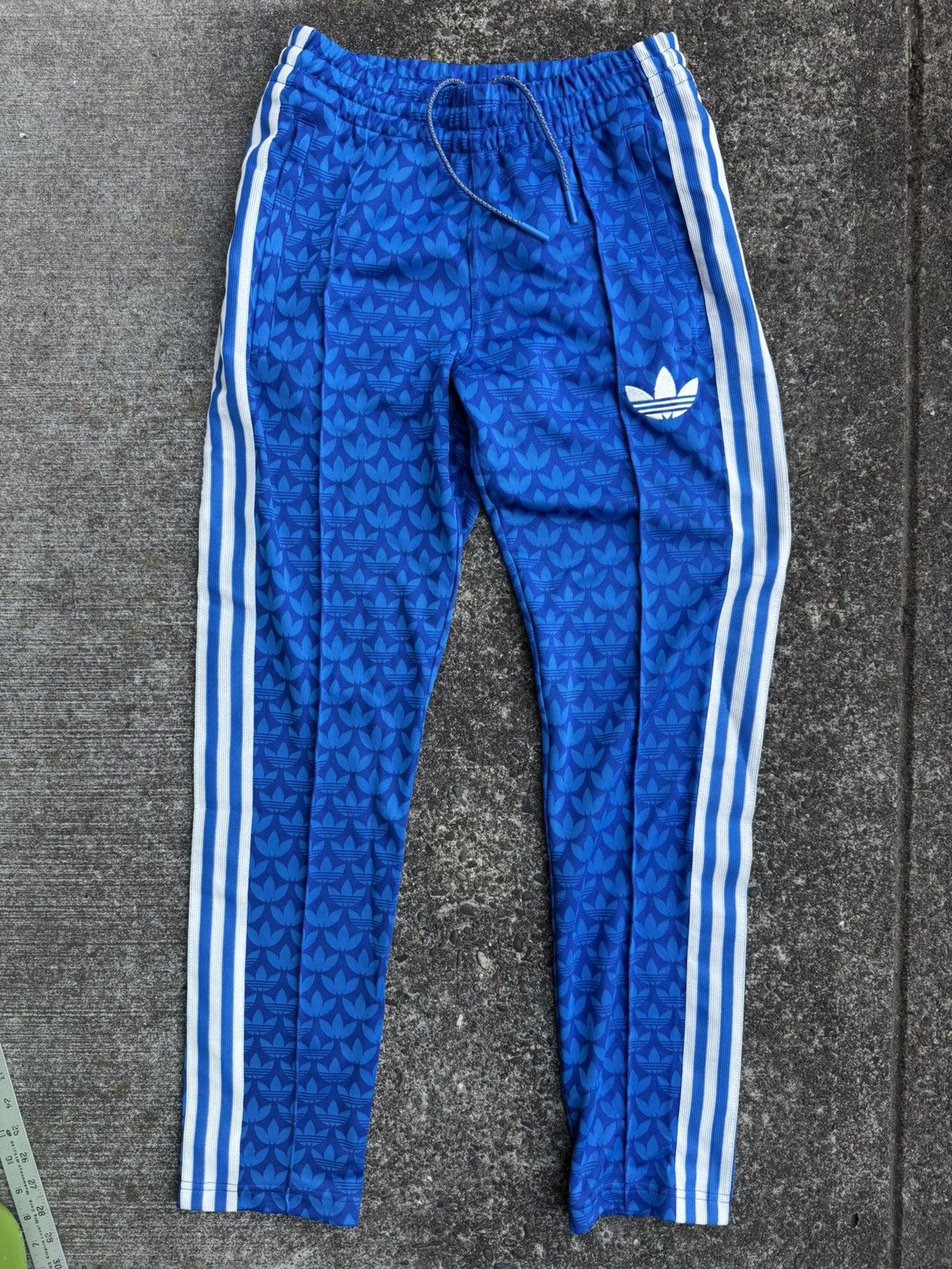 Adidas Adidas Unisex Mono AOP Logo Pants-Size Small ip6983 Size US 32 / EU 48 - 1 Thumbnail